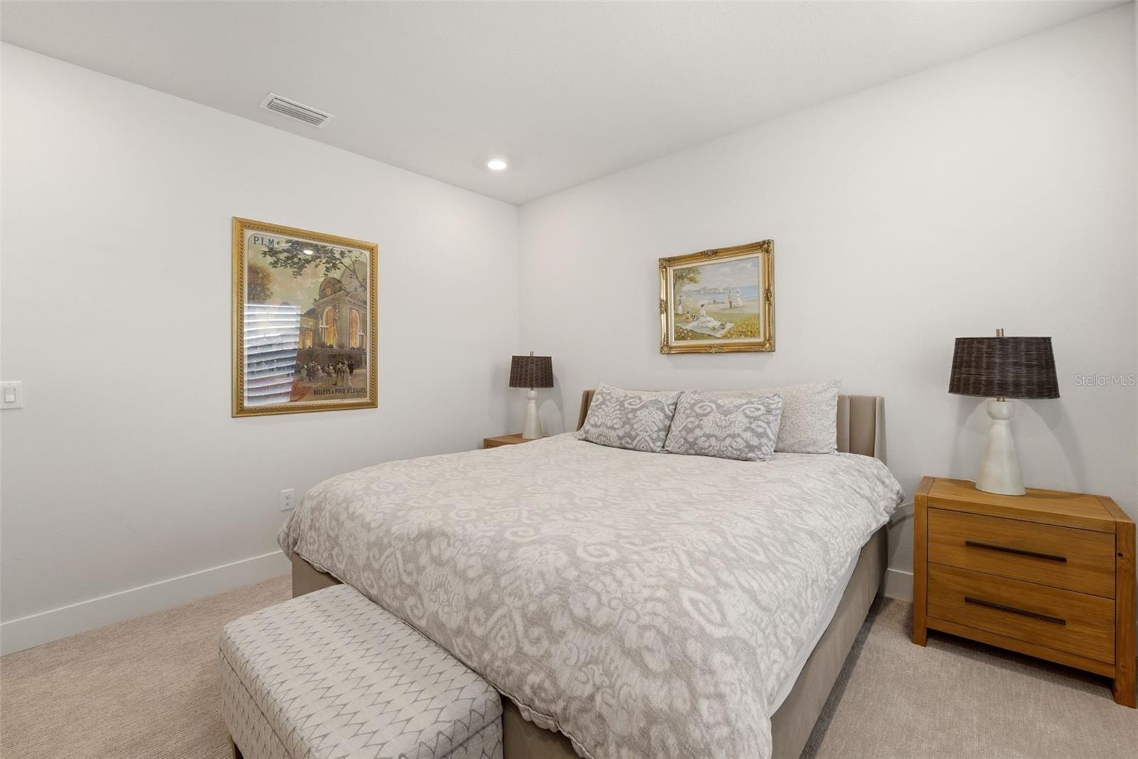EMERALD LANDING AT WATERSIDE - Residential