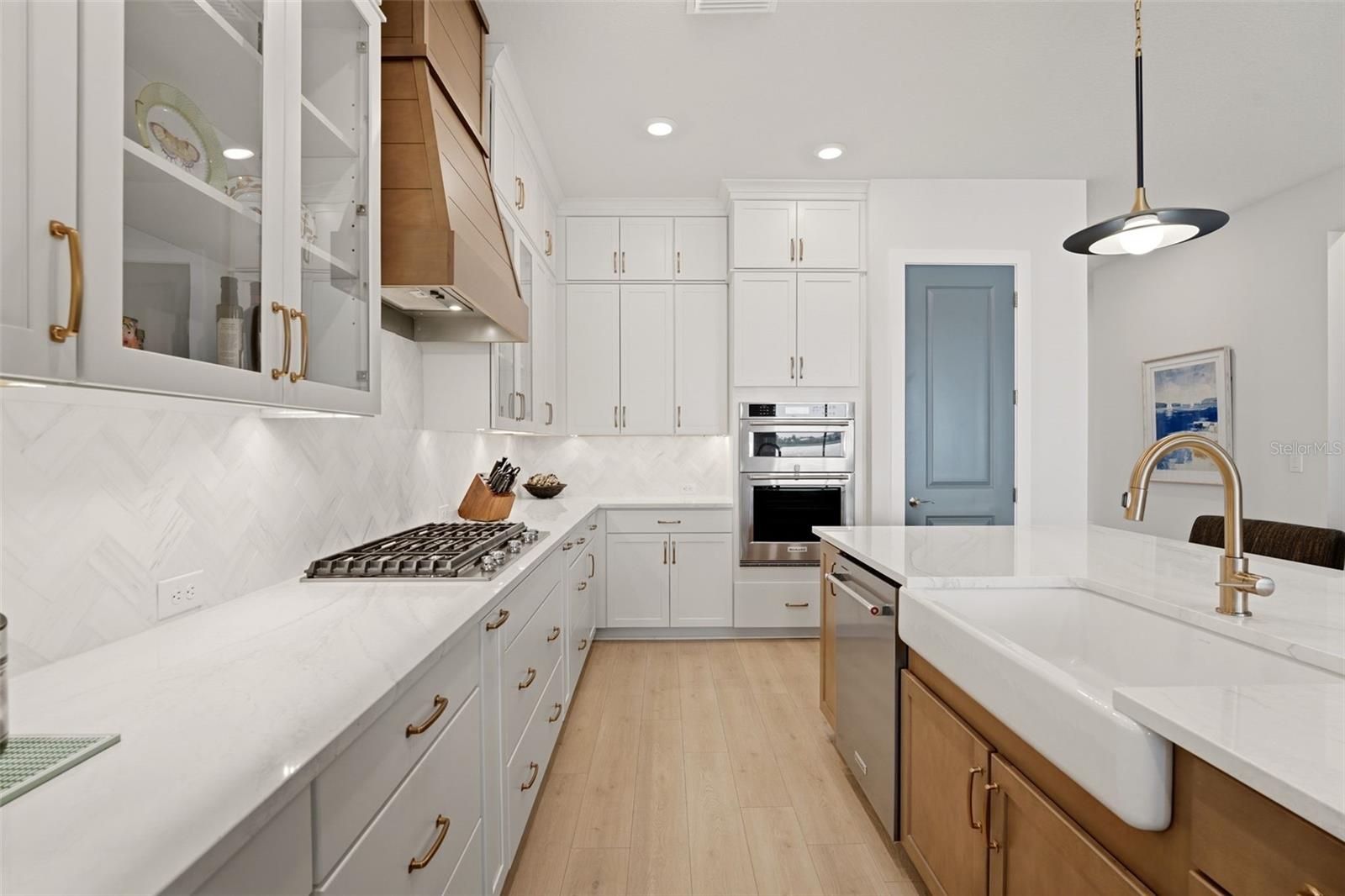EMERALD LANDING AT WATERSIDE - Residential