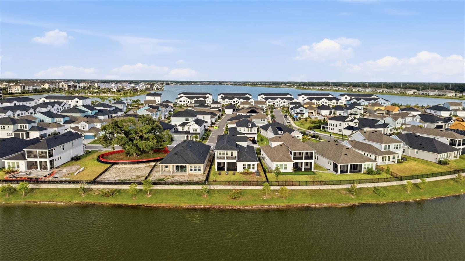 EMERALD LANDING AT WATERSIDE - Residential