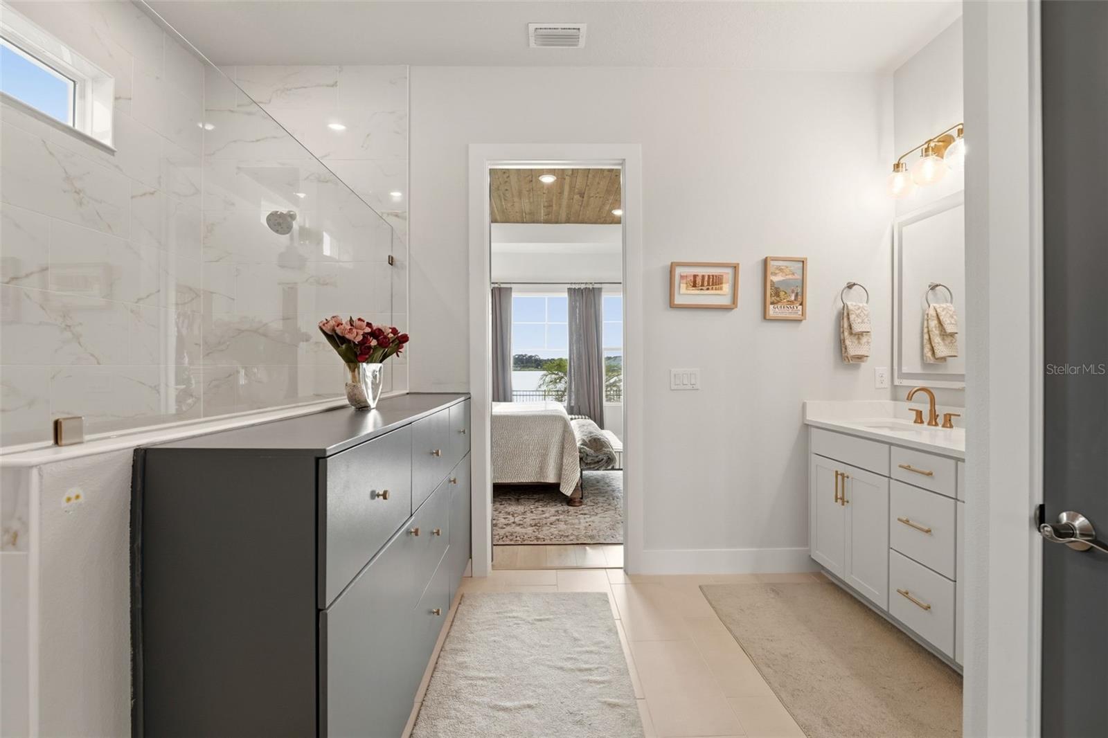 EMERALD LANDING AT WATERSIDE - Residential