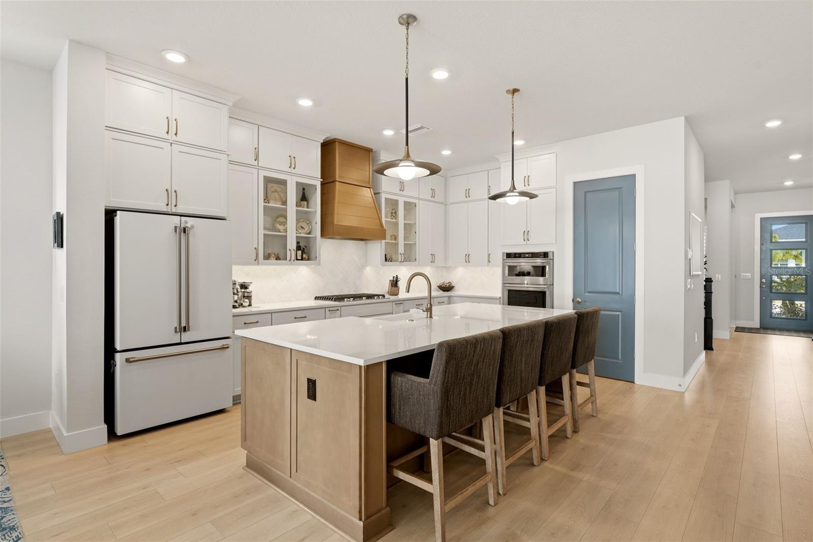 EMERALD LANDING AT WATERSIDE - Residential