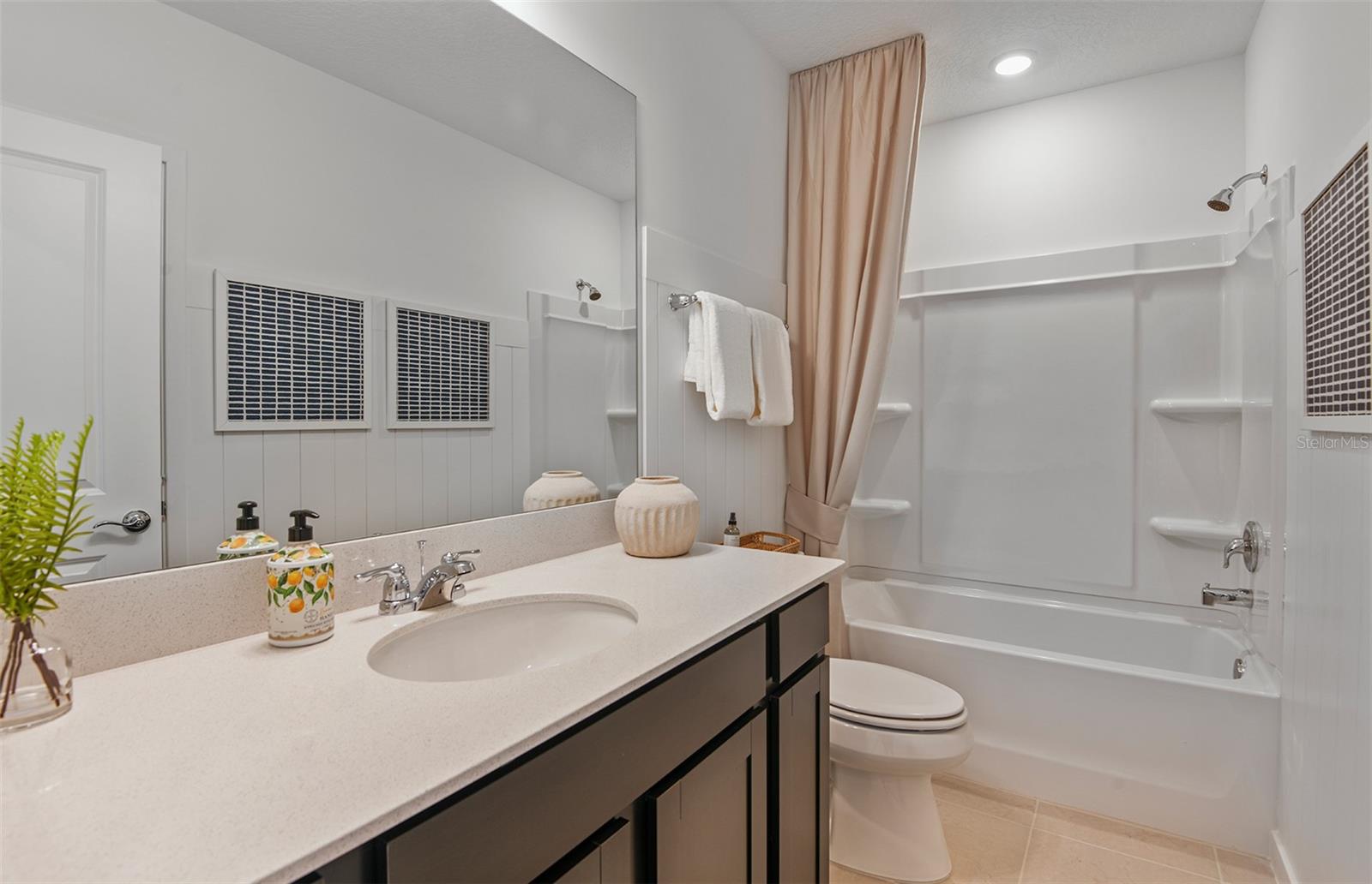 RIVERSONG PH I - Residential