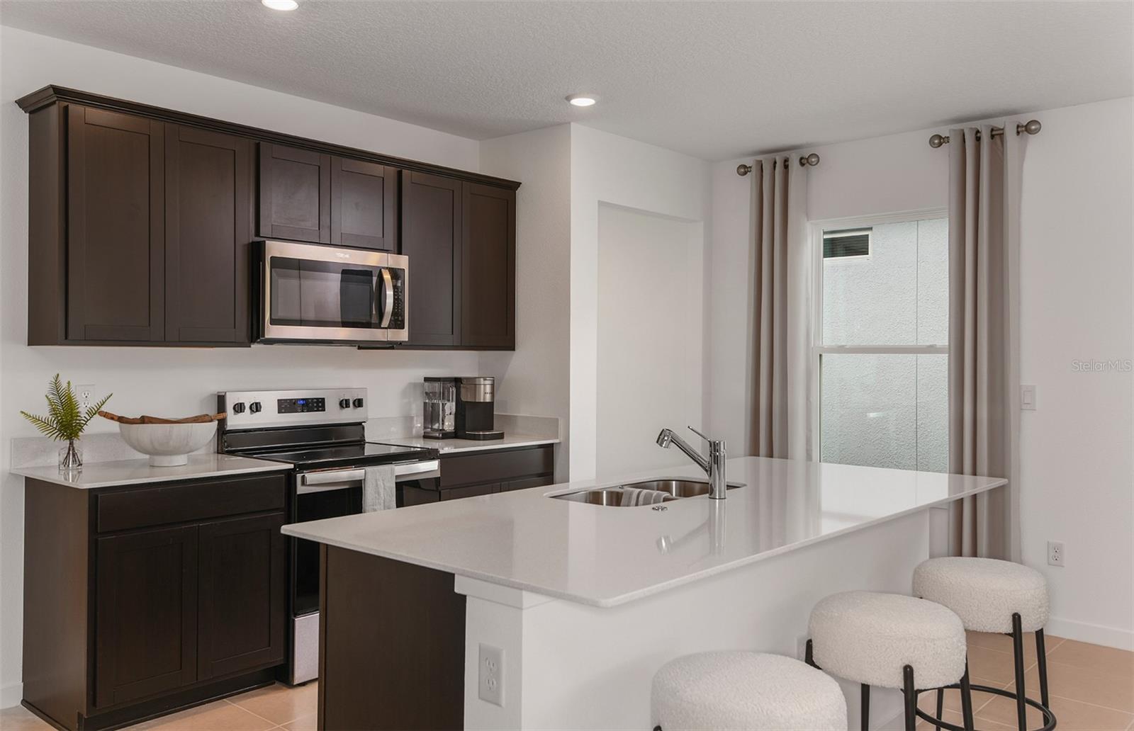 RIVERSONG PH I - Residential