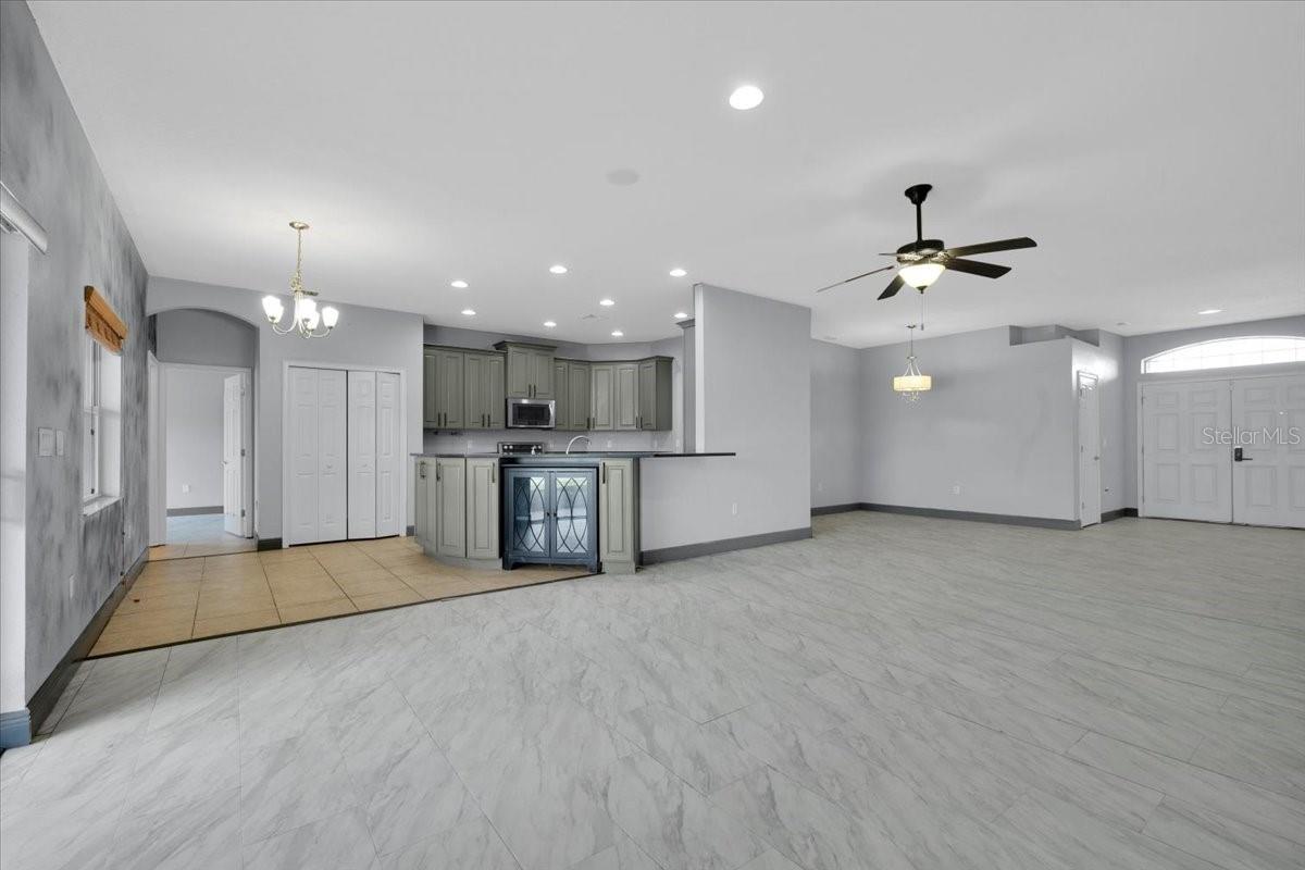 HARTFORD ESTATES - Residential