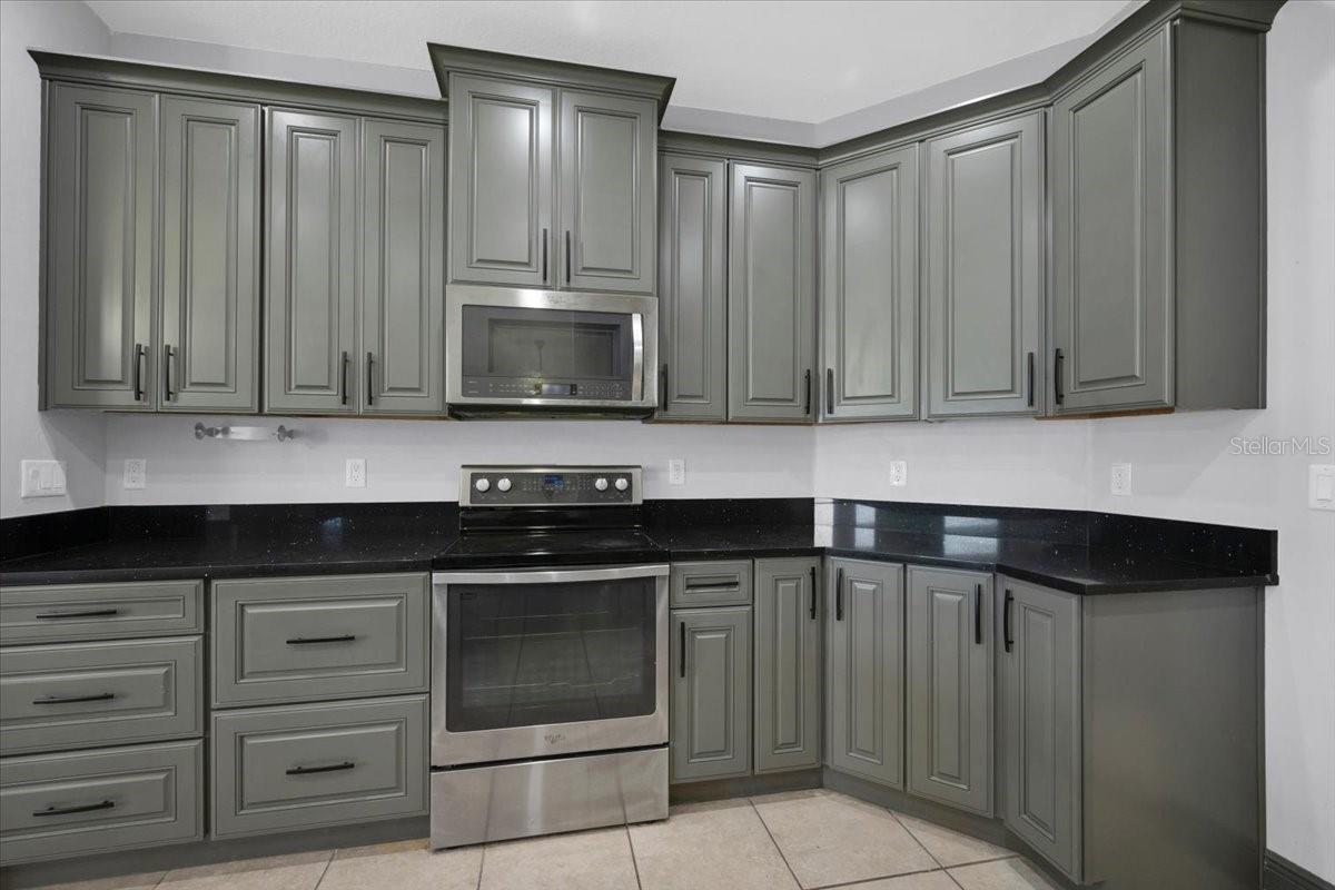 HARTFORD ESTATES - Residential