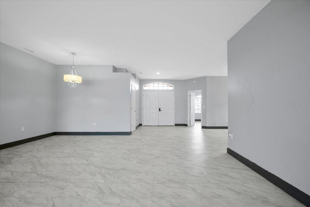 HARTFORD ESTATES - Residential