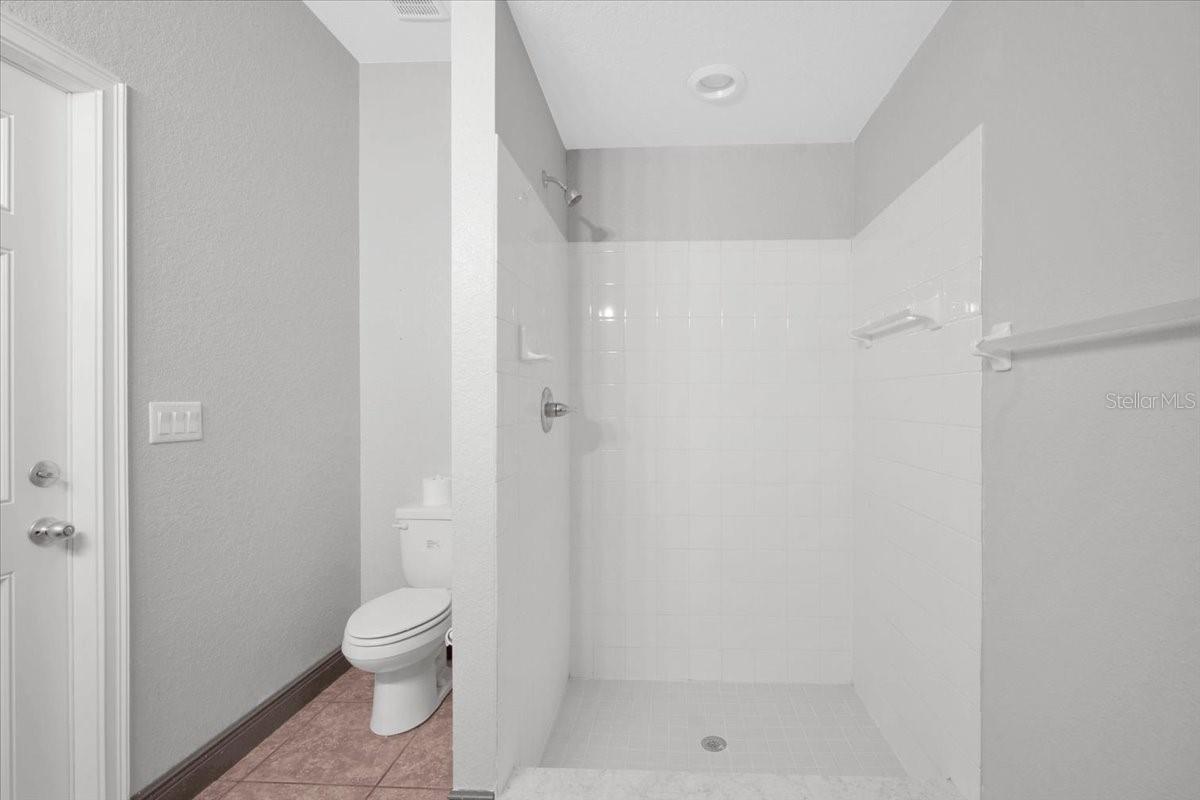 HARTFORD ESTATES - Residential