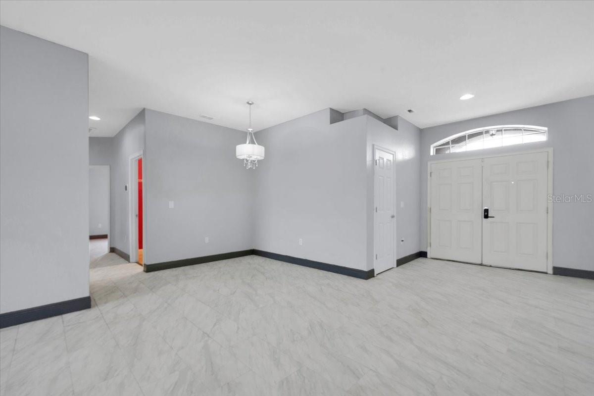HARTFORD ESTATES - Residential