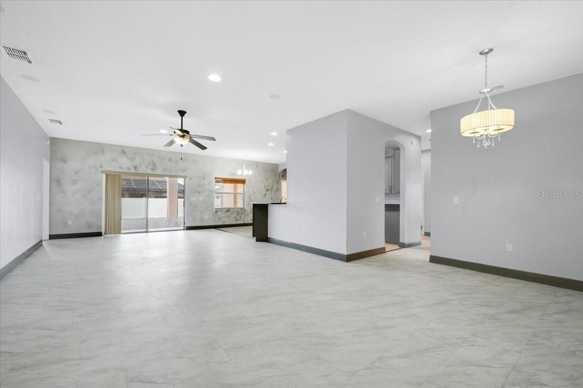 HARTFORD ESTATES - Residential