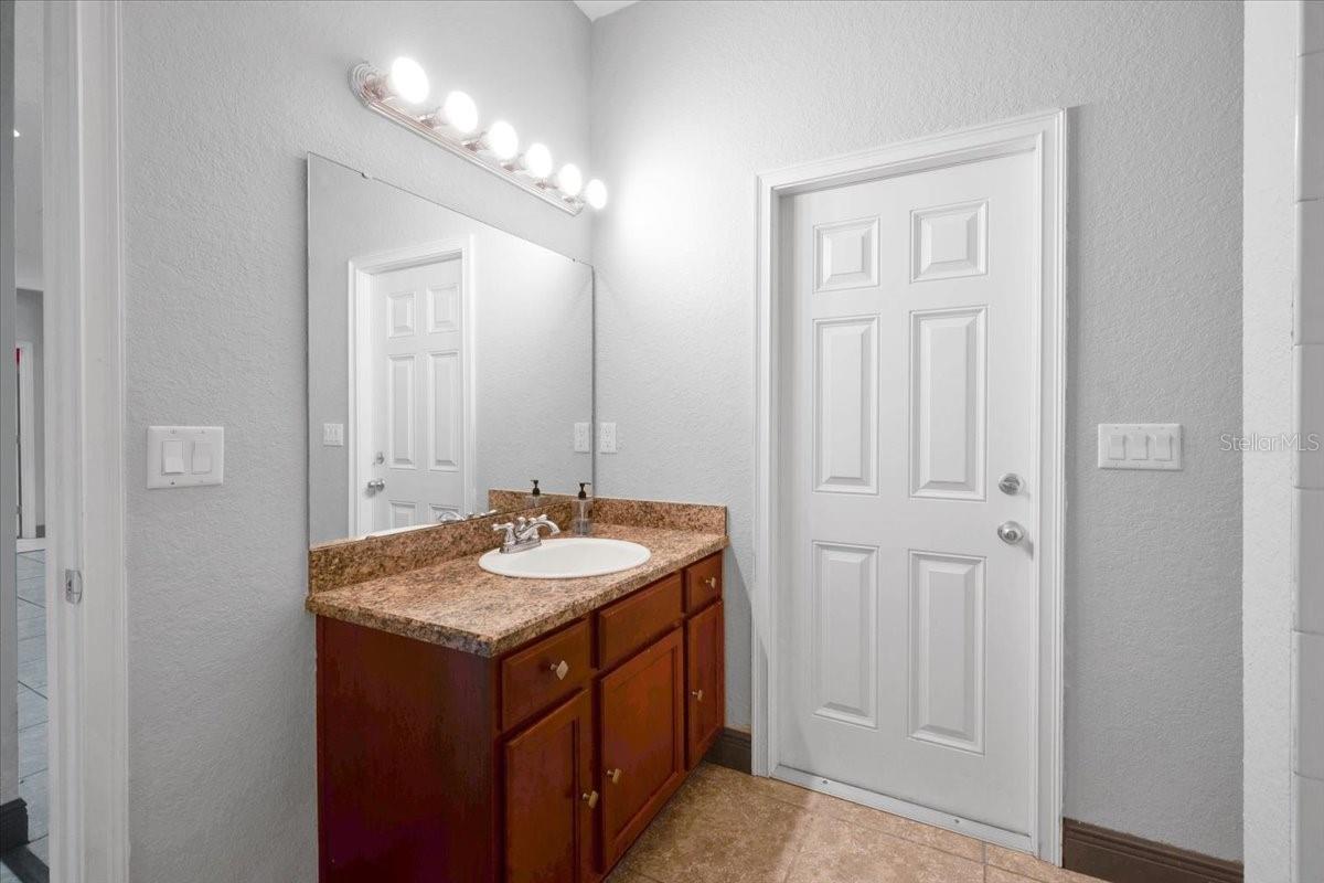 HARTFORD ESTATES - Residential