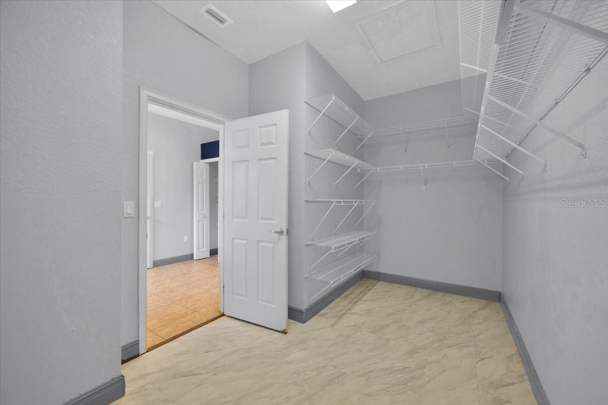 HARTFORD ESTATES - Residential