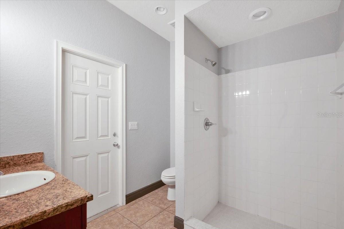 HARTFORD ESTATES - Residential