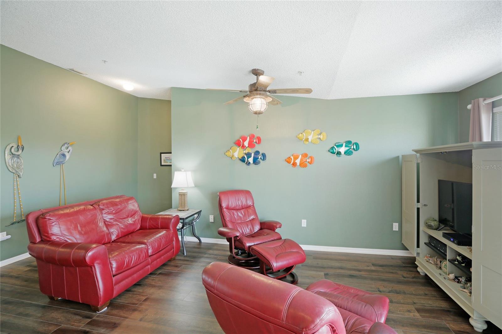 SANDY POINTE II - Residential