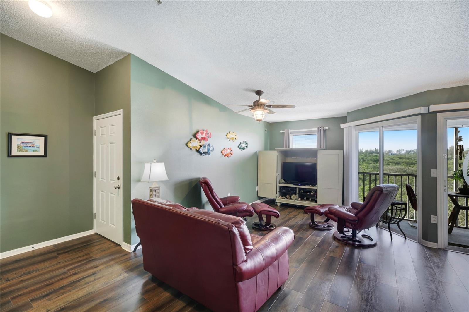SANDY POINTE II - Residential