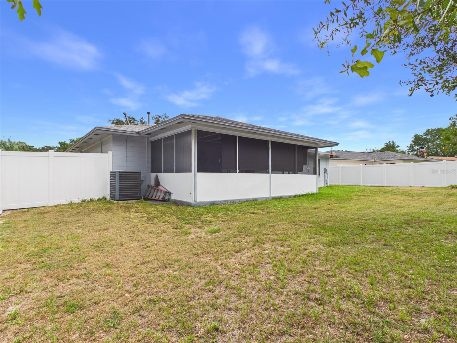 MARION OAKS UN 02 - Residential