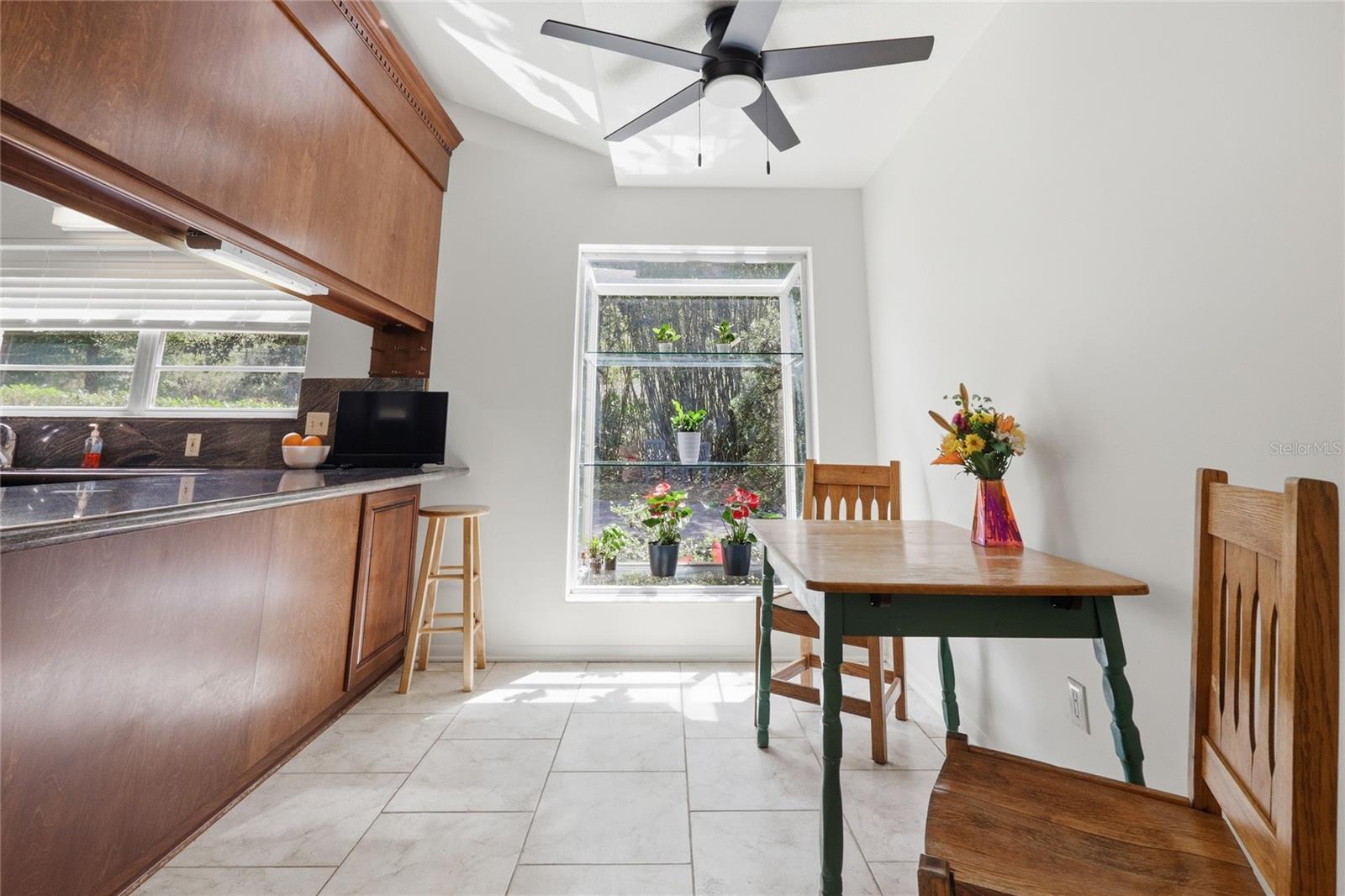 UNIVERSITY ACRES - Residential