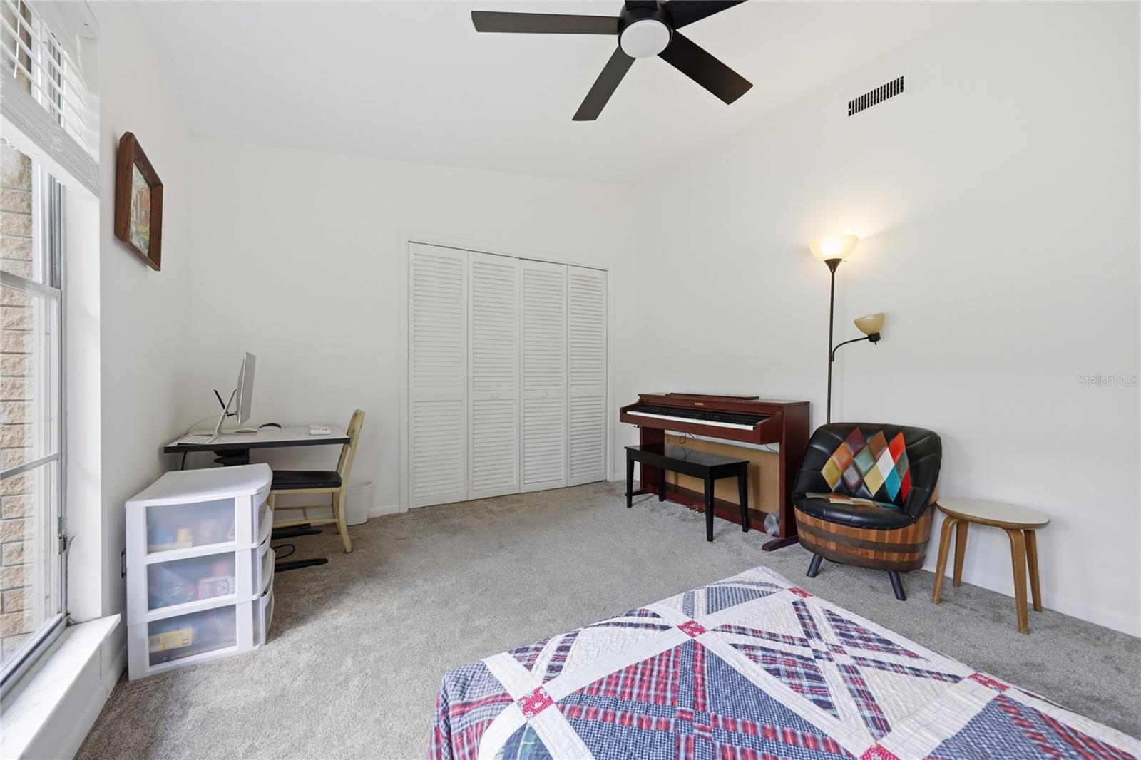 UNIVERSITY ACRES - Residential