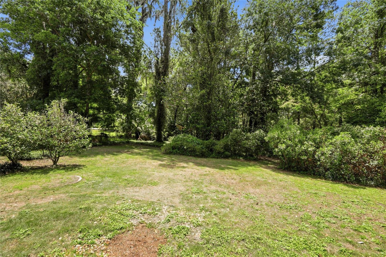 UNIVERSITY ACRES - Residential