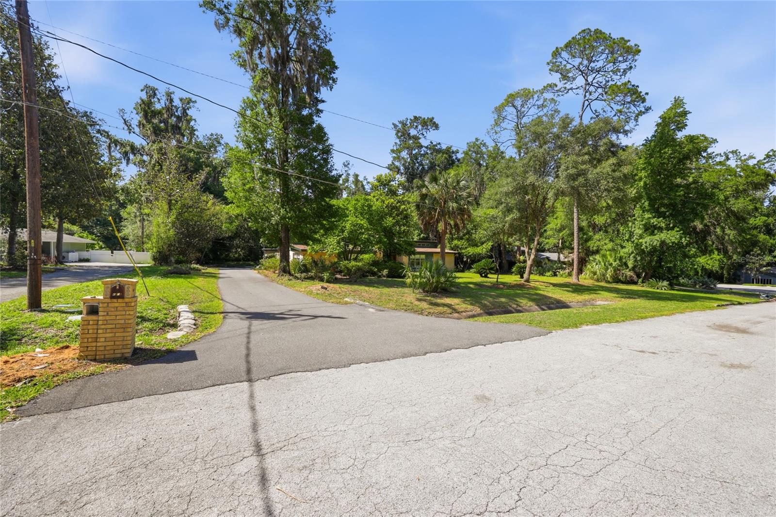 UNIVERSITY ACRES - Residential