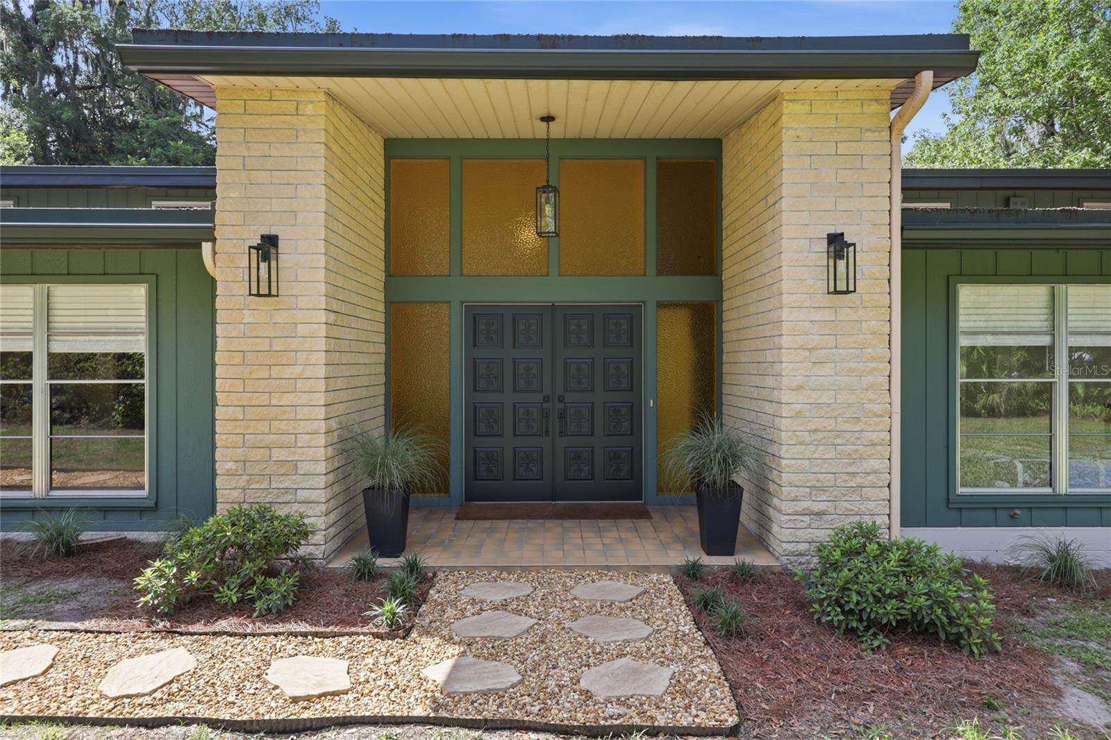 UNIVERSITY ACRES - Residential