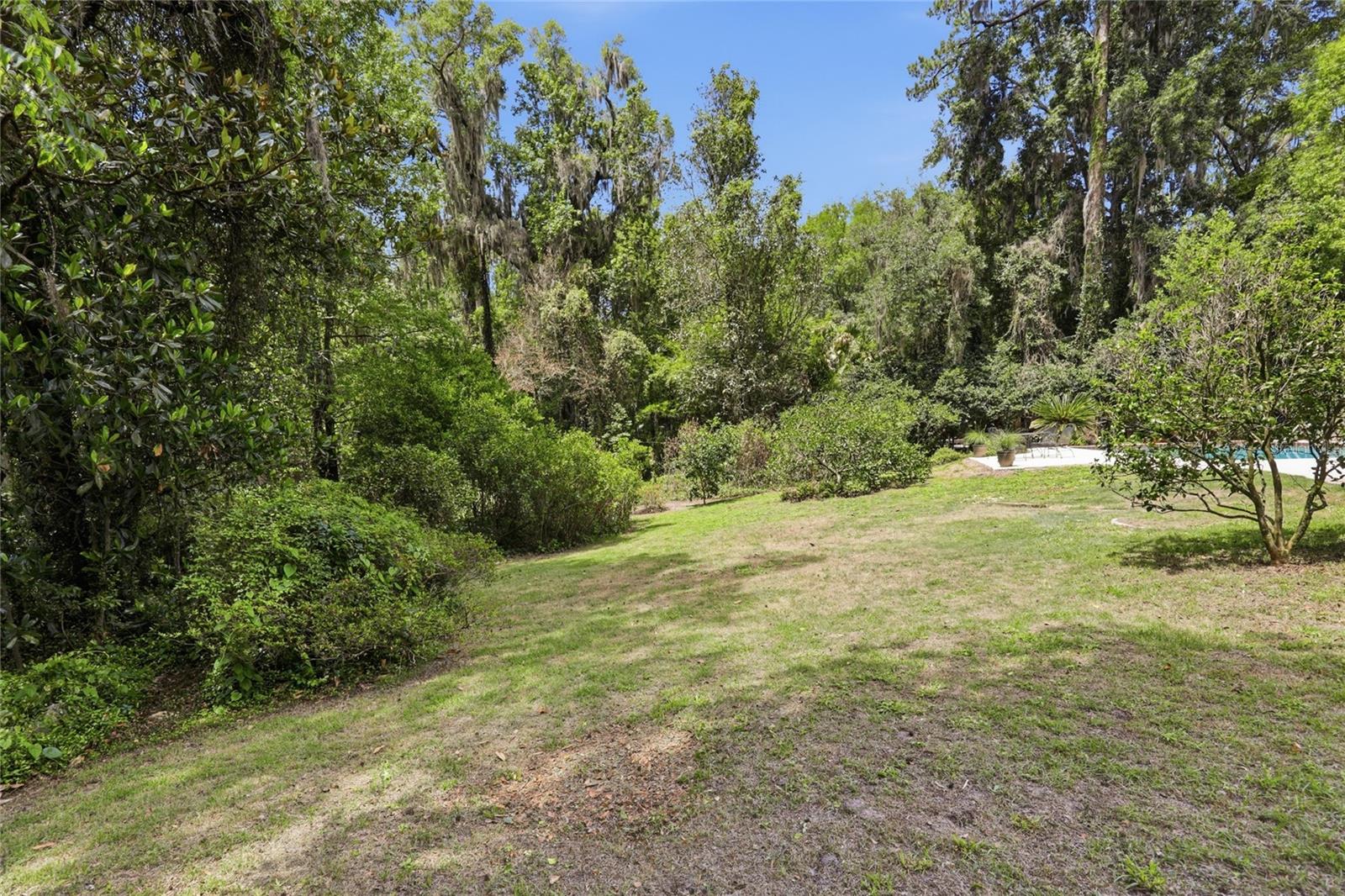 UNIVERSITY ACRES - Residential