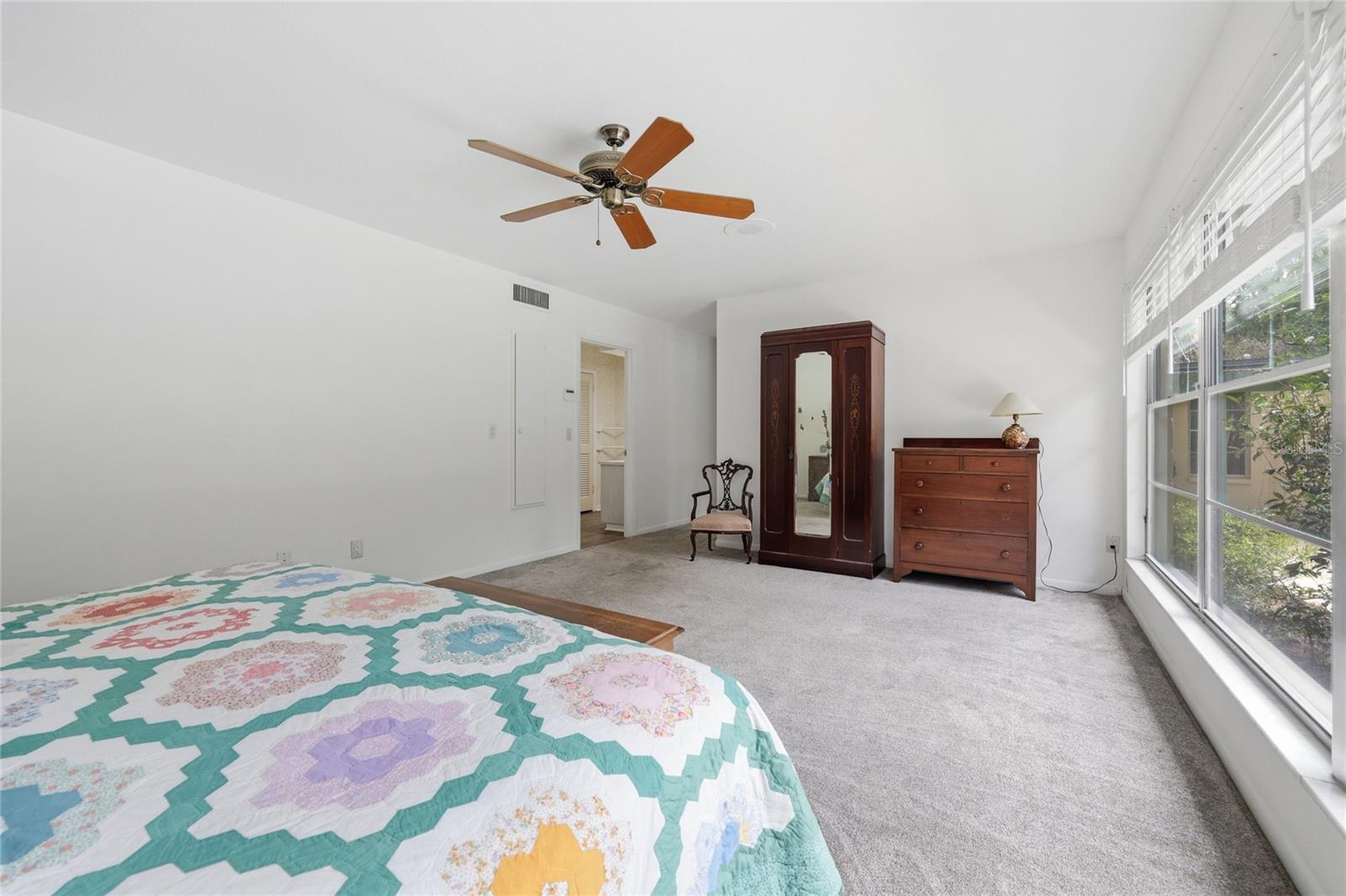 UNIVERSITY ACRES - Residential
