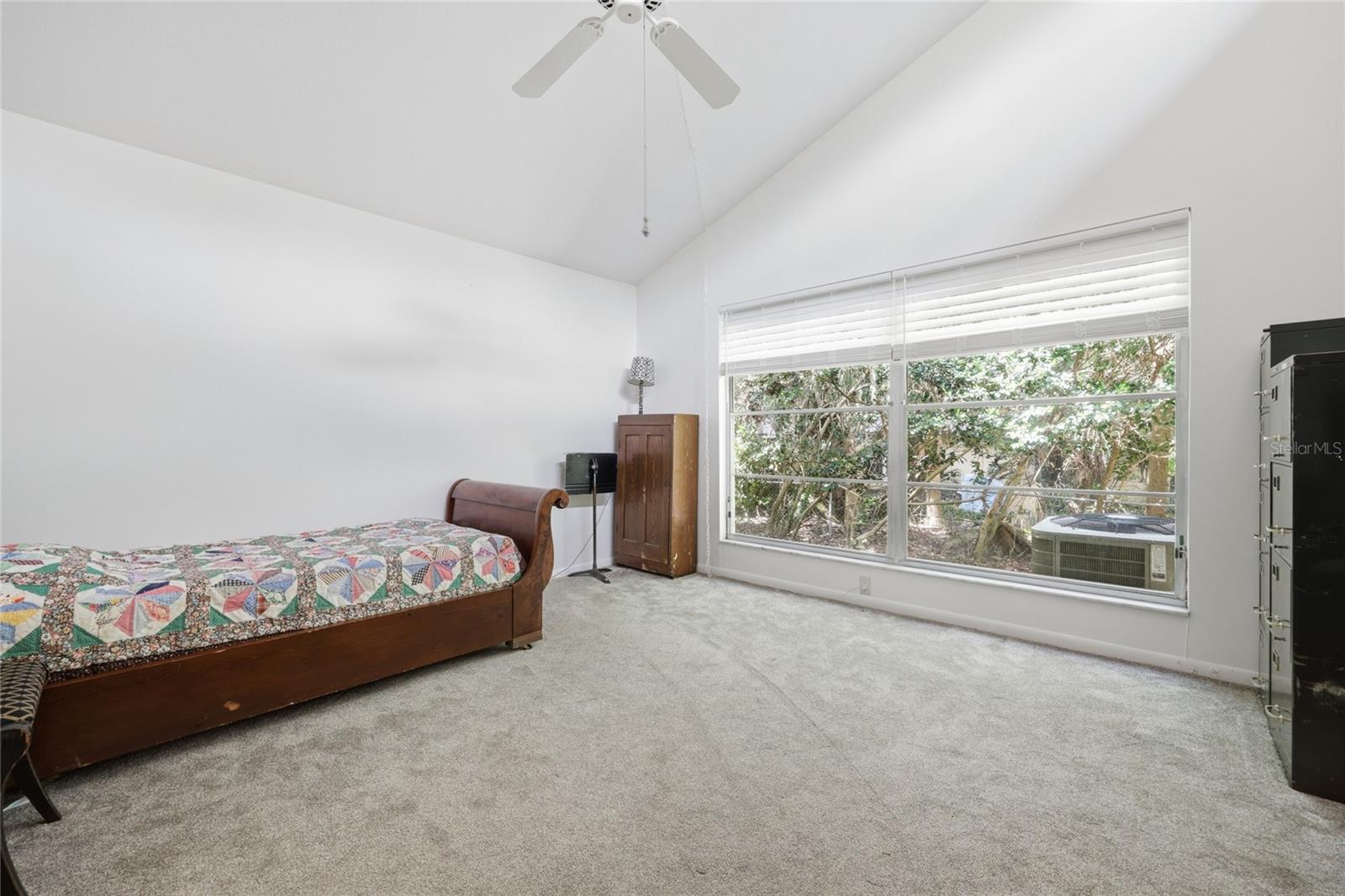 UNIVERSITY ACRES - Residential