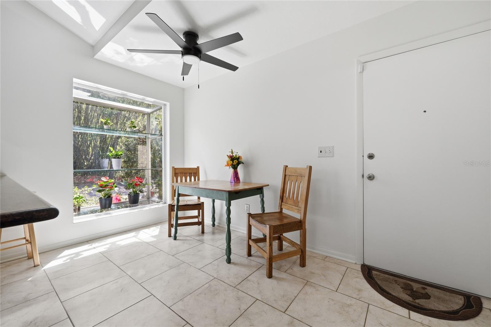UNIVERSITY ACRES - Residential