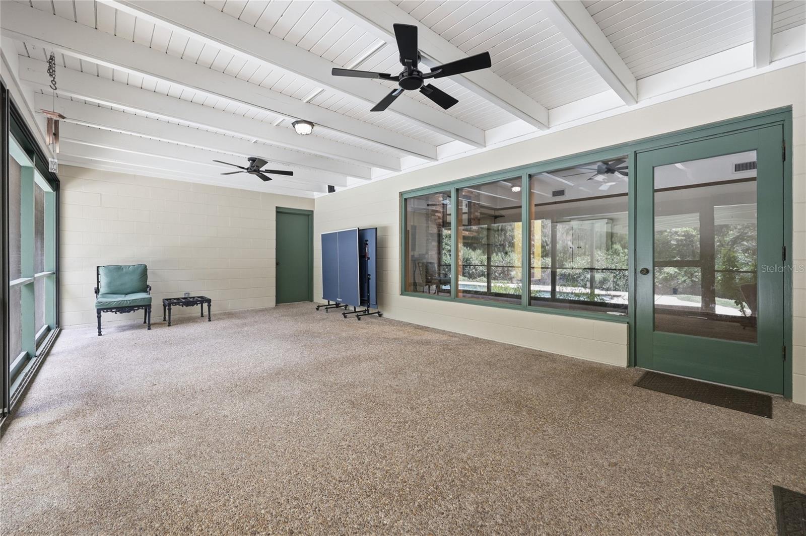 UNIVERSITY ACRES - Residential