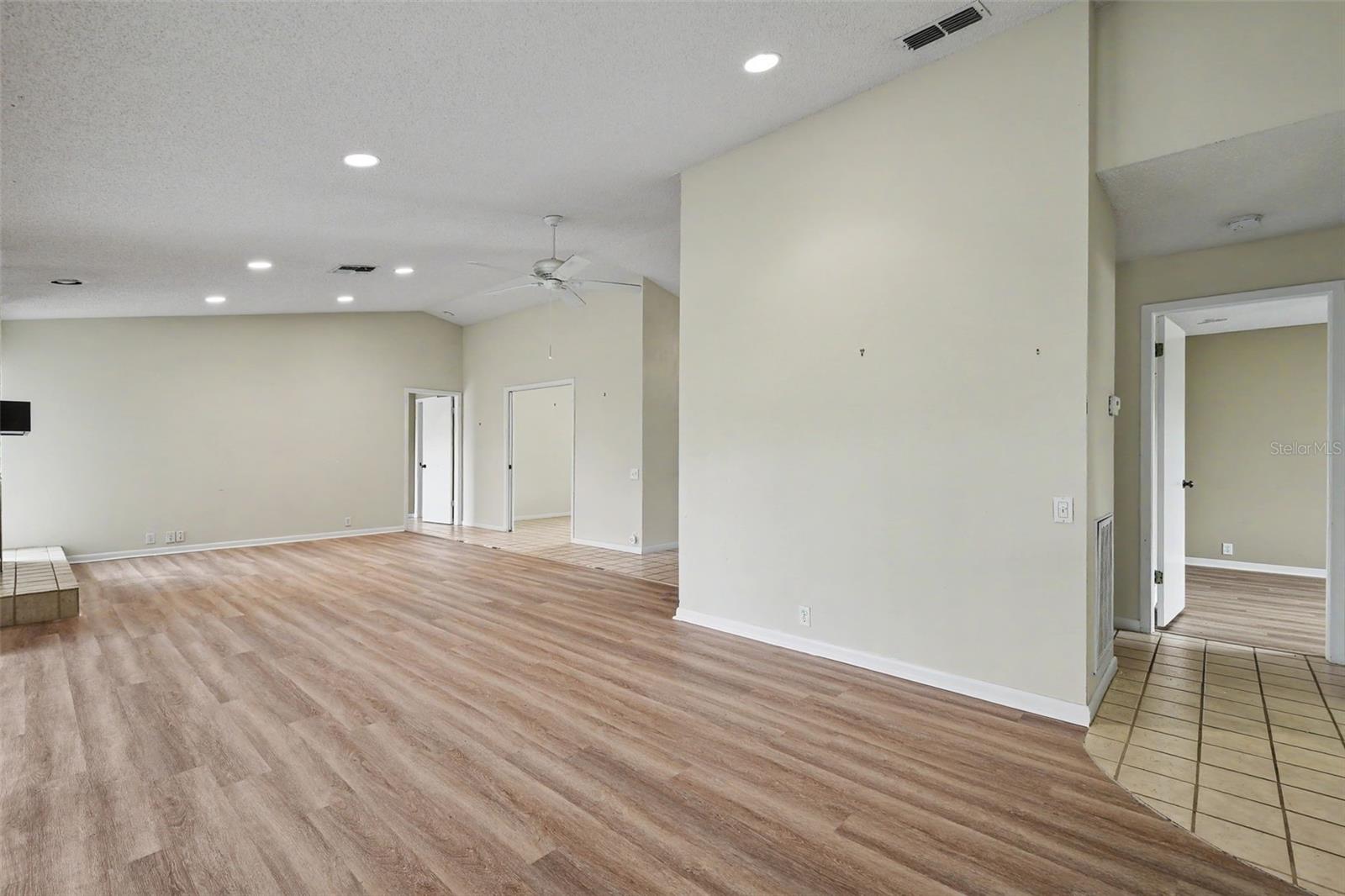 FAIRWAY SPGS - Residential