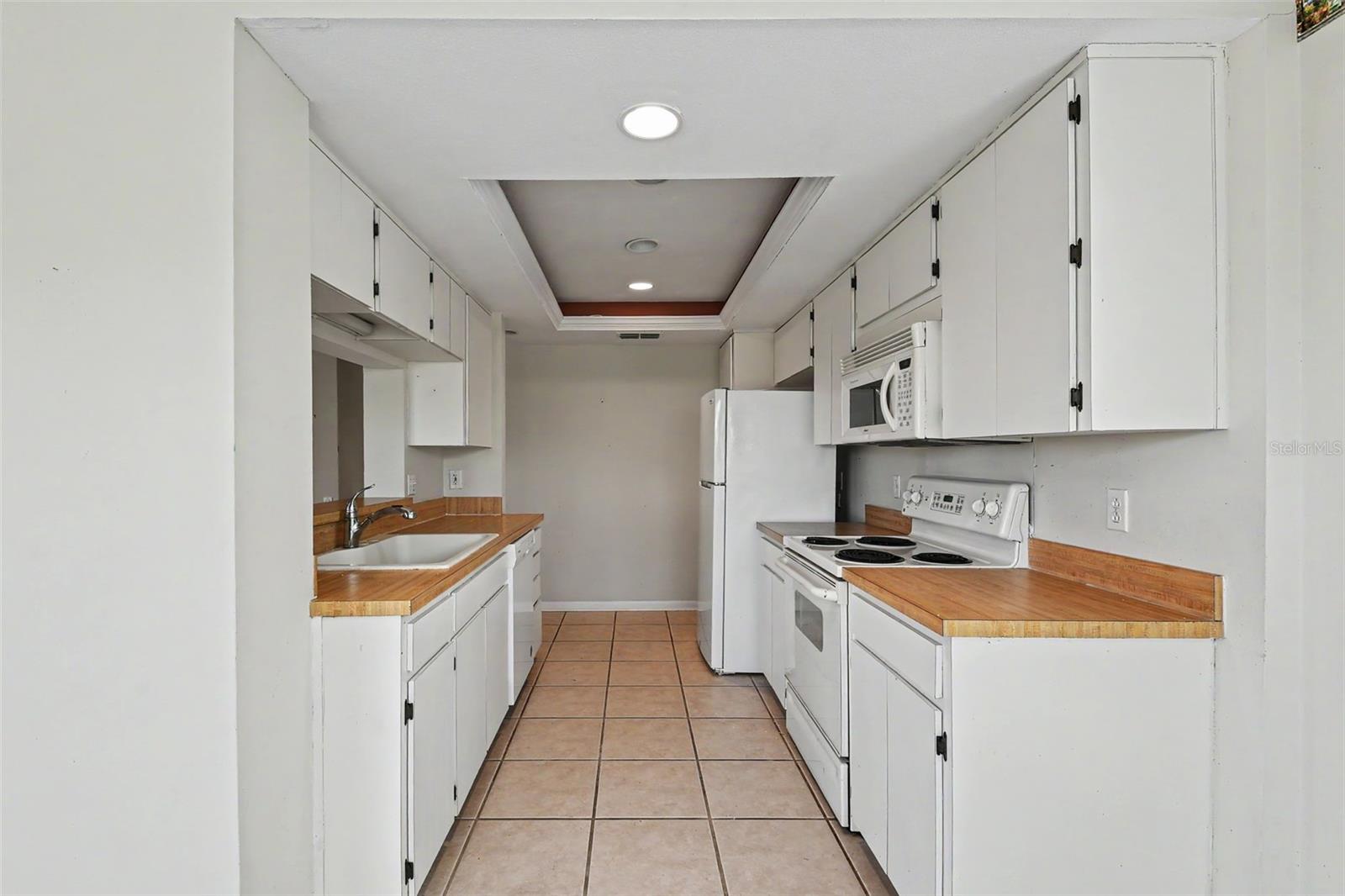FAIRWAY SPGS - Residential