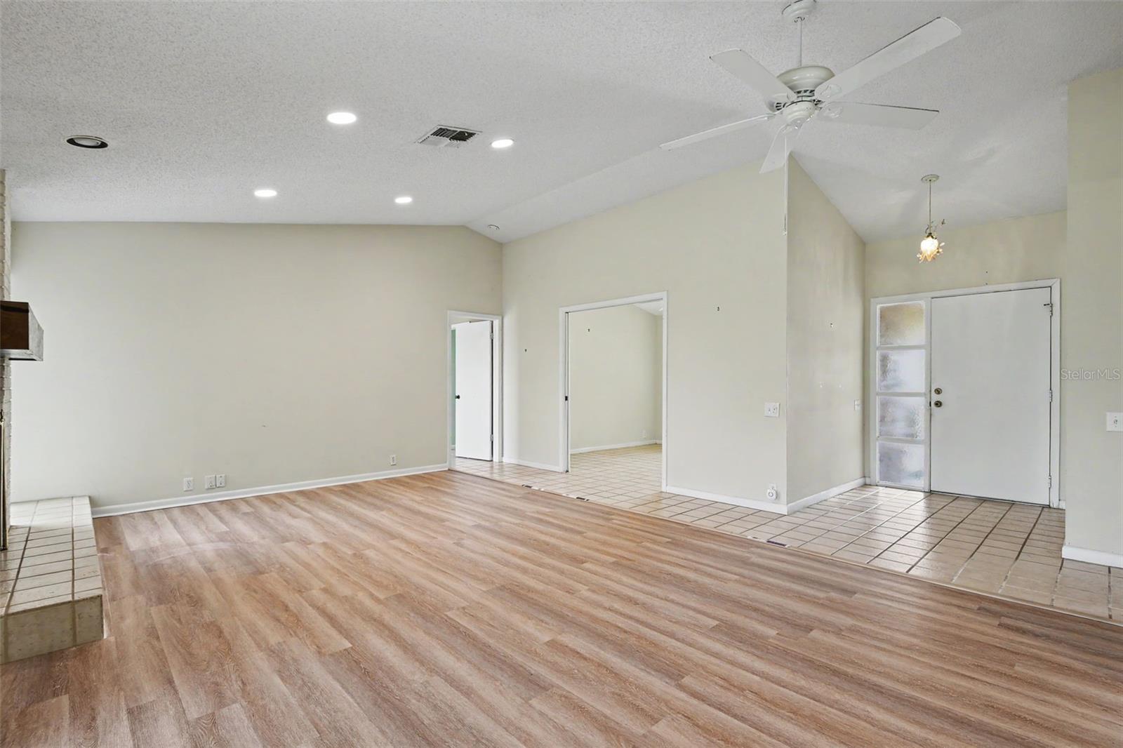 FAIRWAY SPGS - Residential