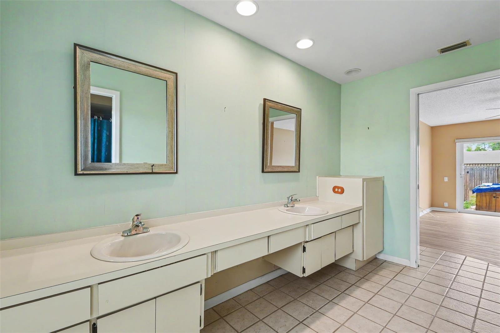 FAIRWAY SPGS - Residential