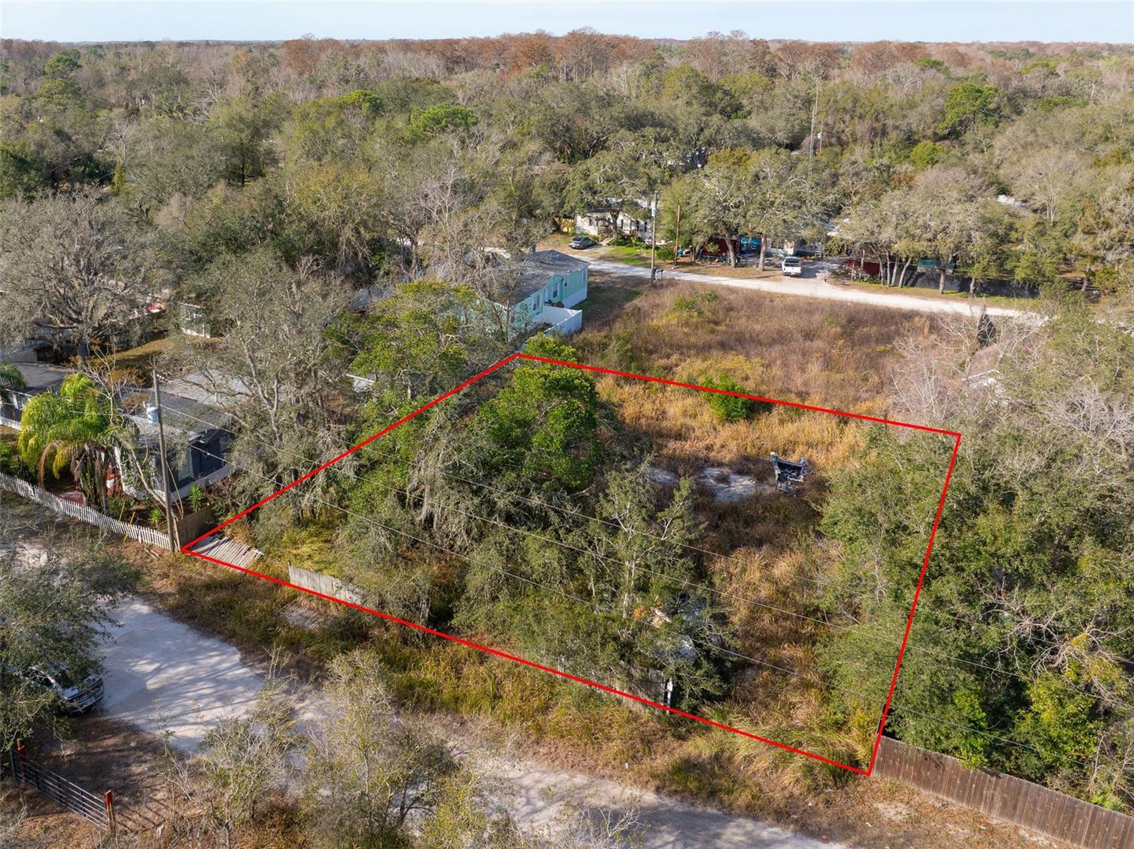 MOON LAKE ESTATES - Land