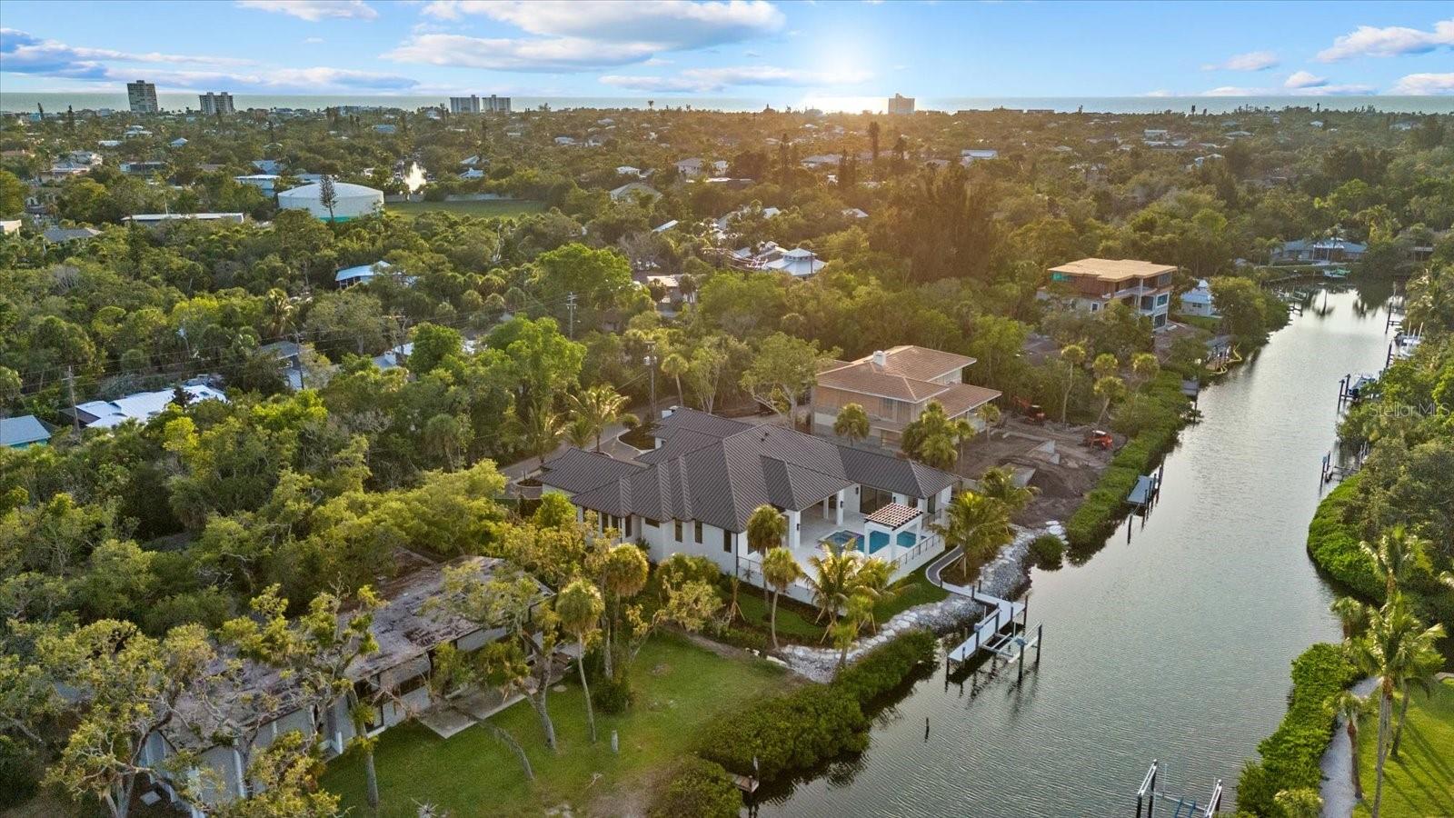 HIDDEN HARBOR - Residential
