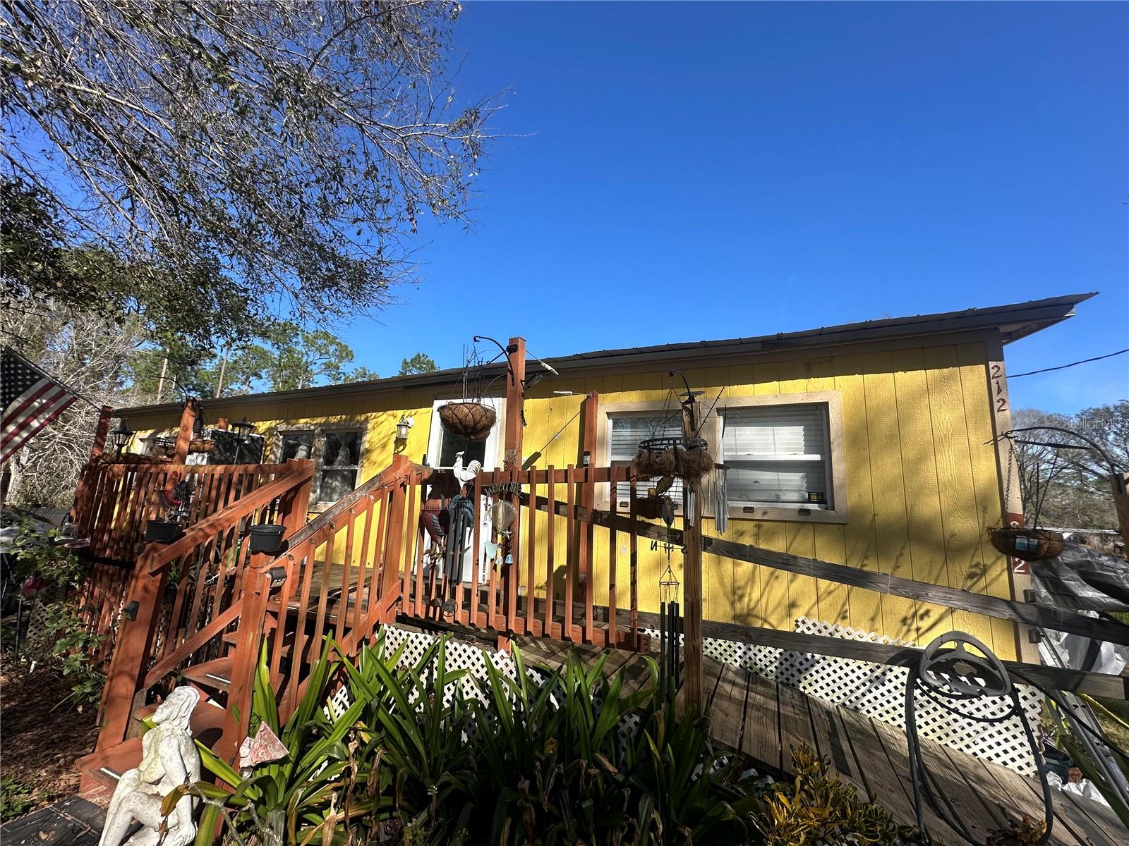 AVON PARK ESTATES - Residential