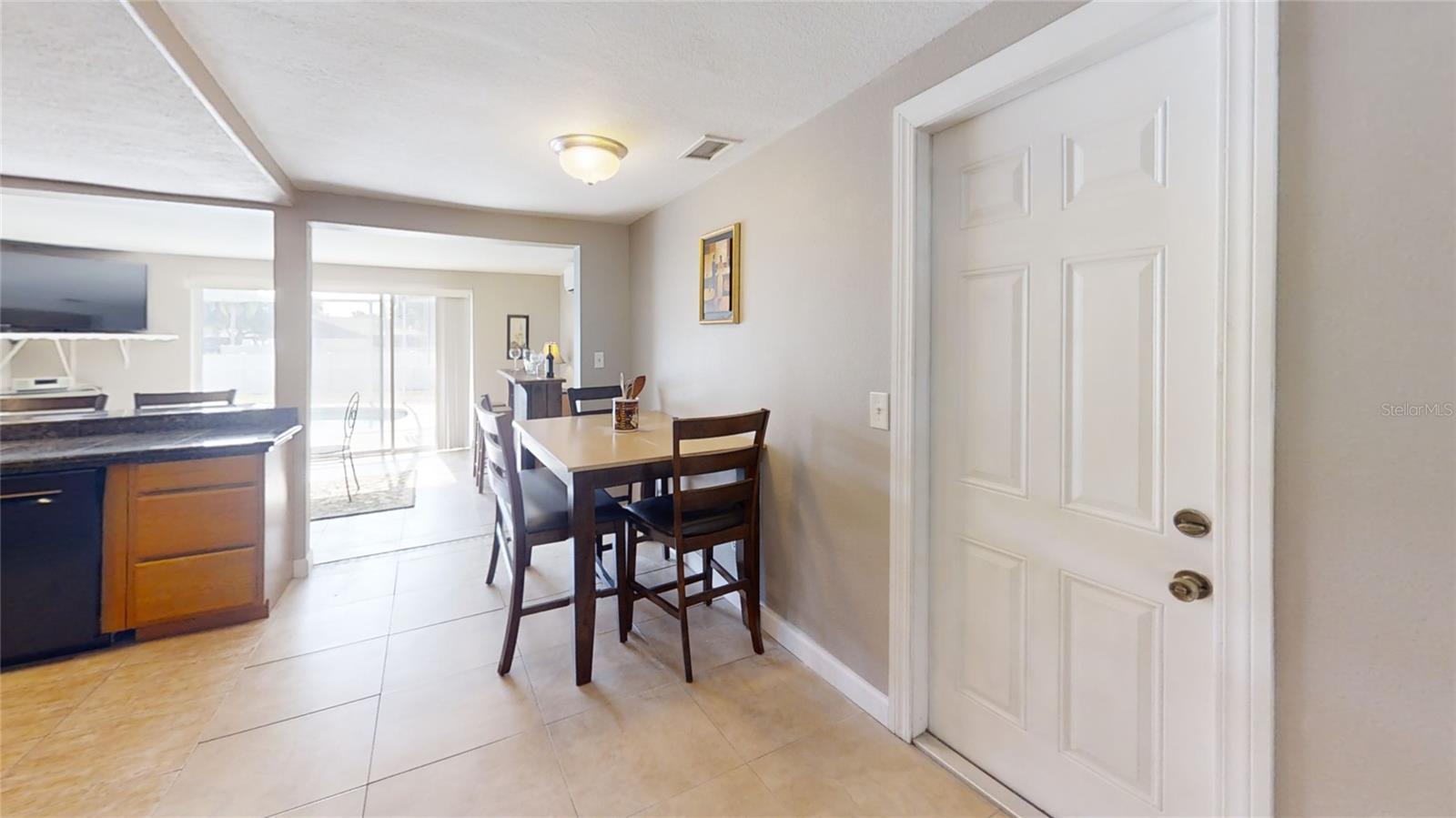 TRENTWOOD MANOR - Residential