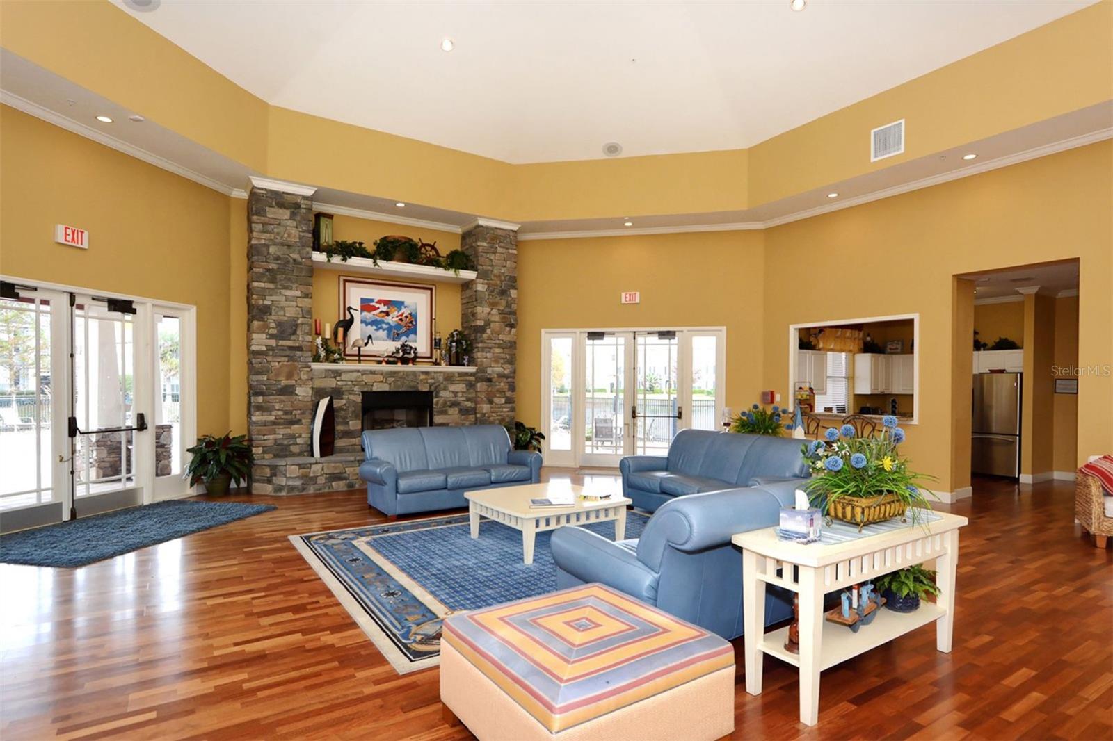 ADMIRALS WALK - Residential