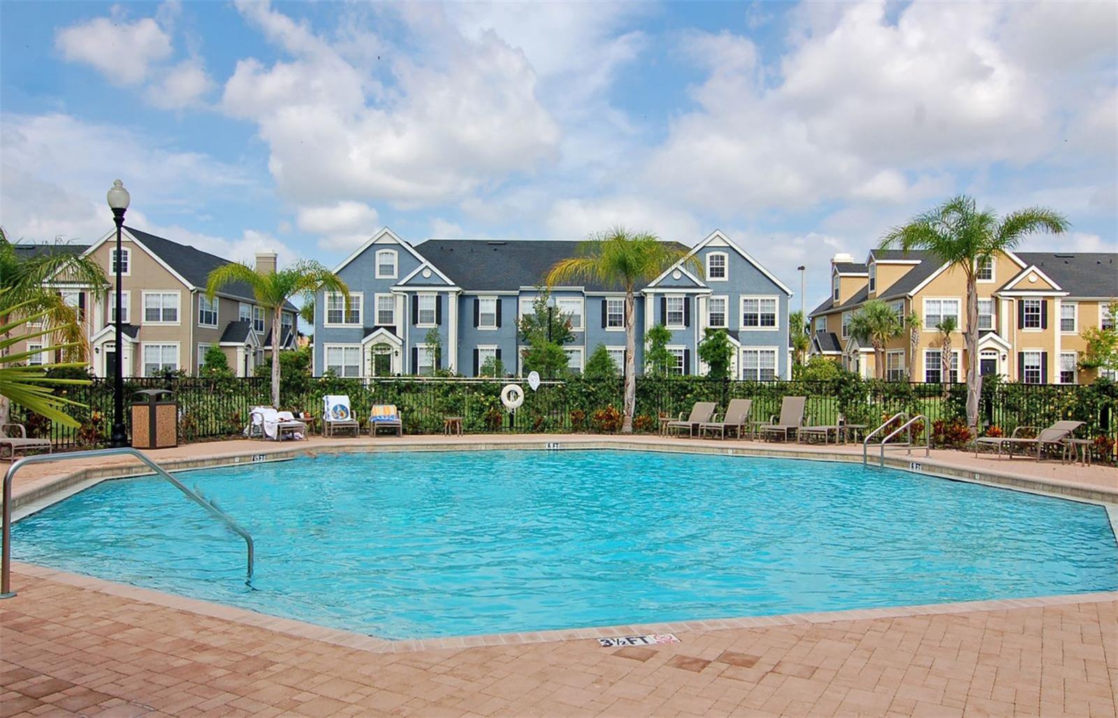 ADMIRALS WALK - Residential