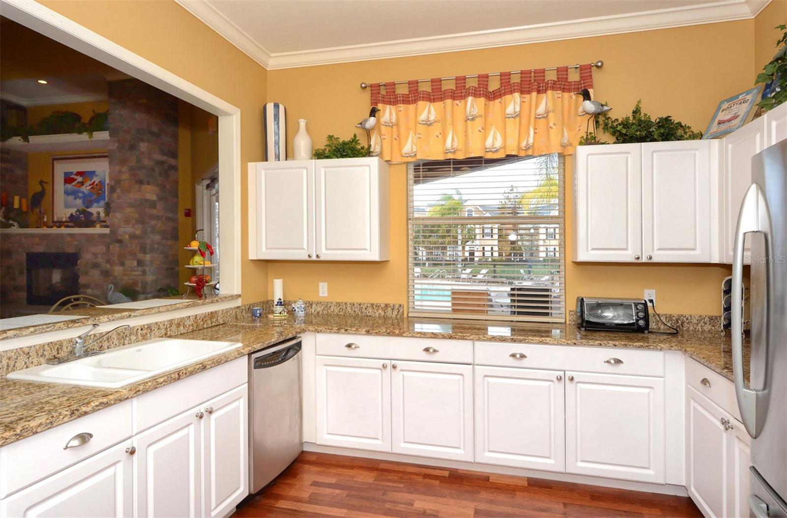 ADMIRALS WALK - Residential