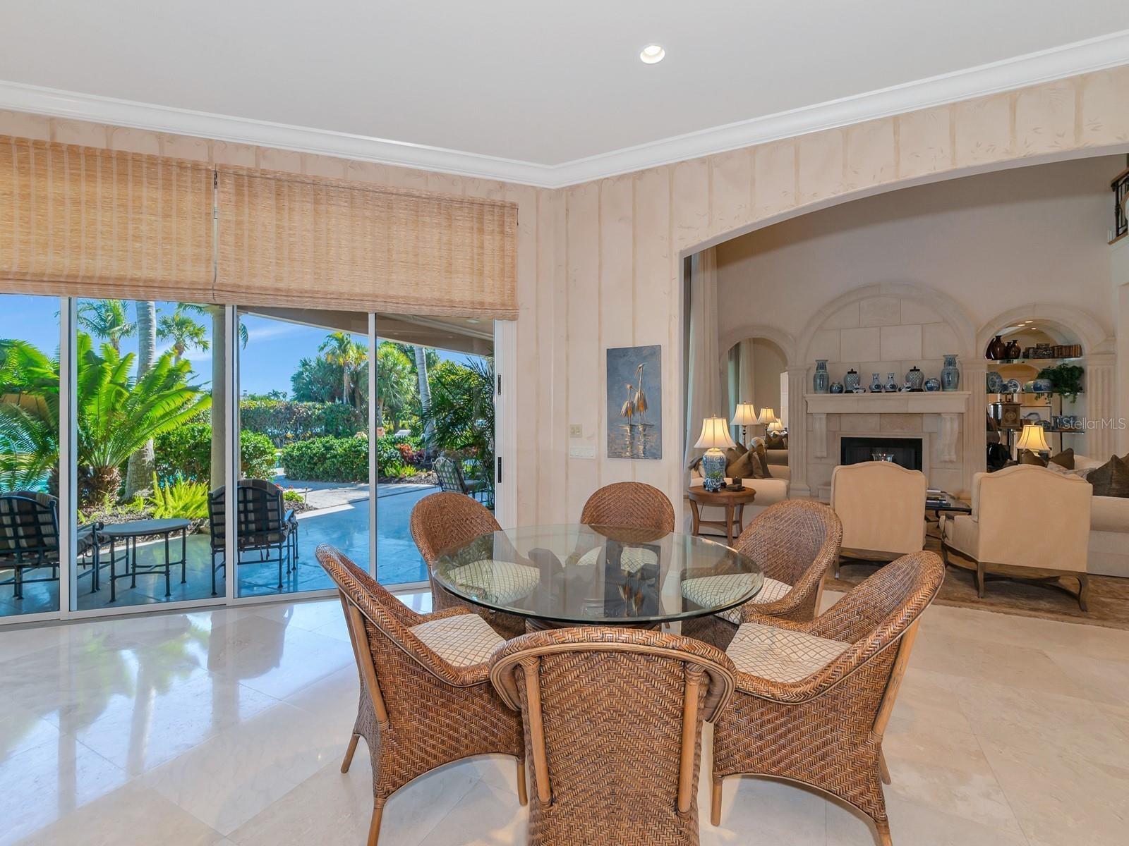 LIGHTHOUSE POINT - Residential