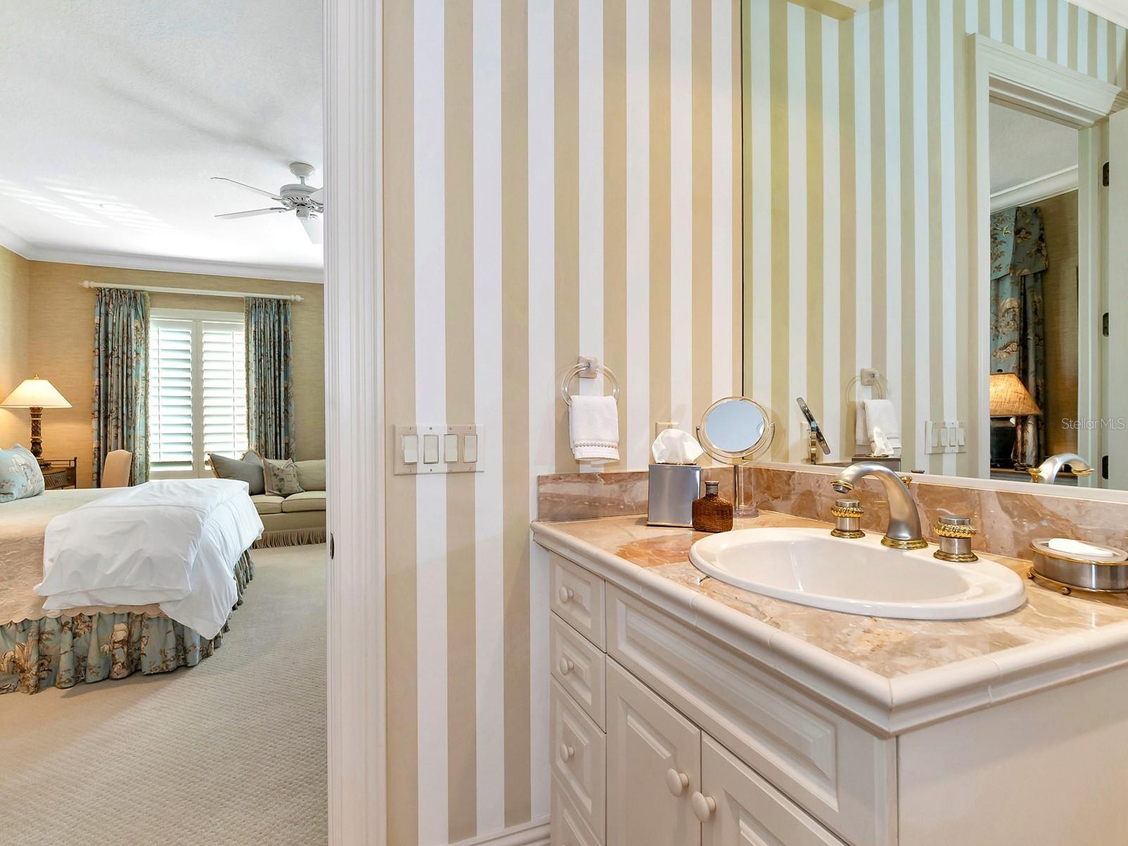 LIGHTHOUSE POINT - Residential
