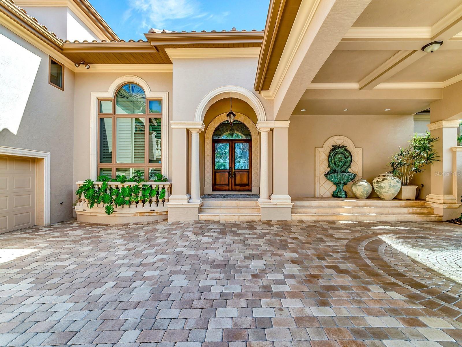 LIGHTHOUSE POINT - Residential