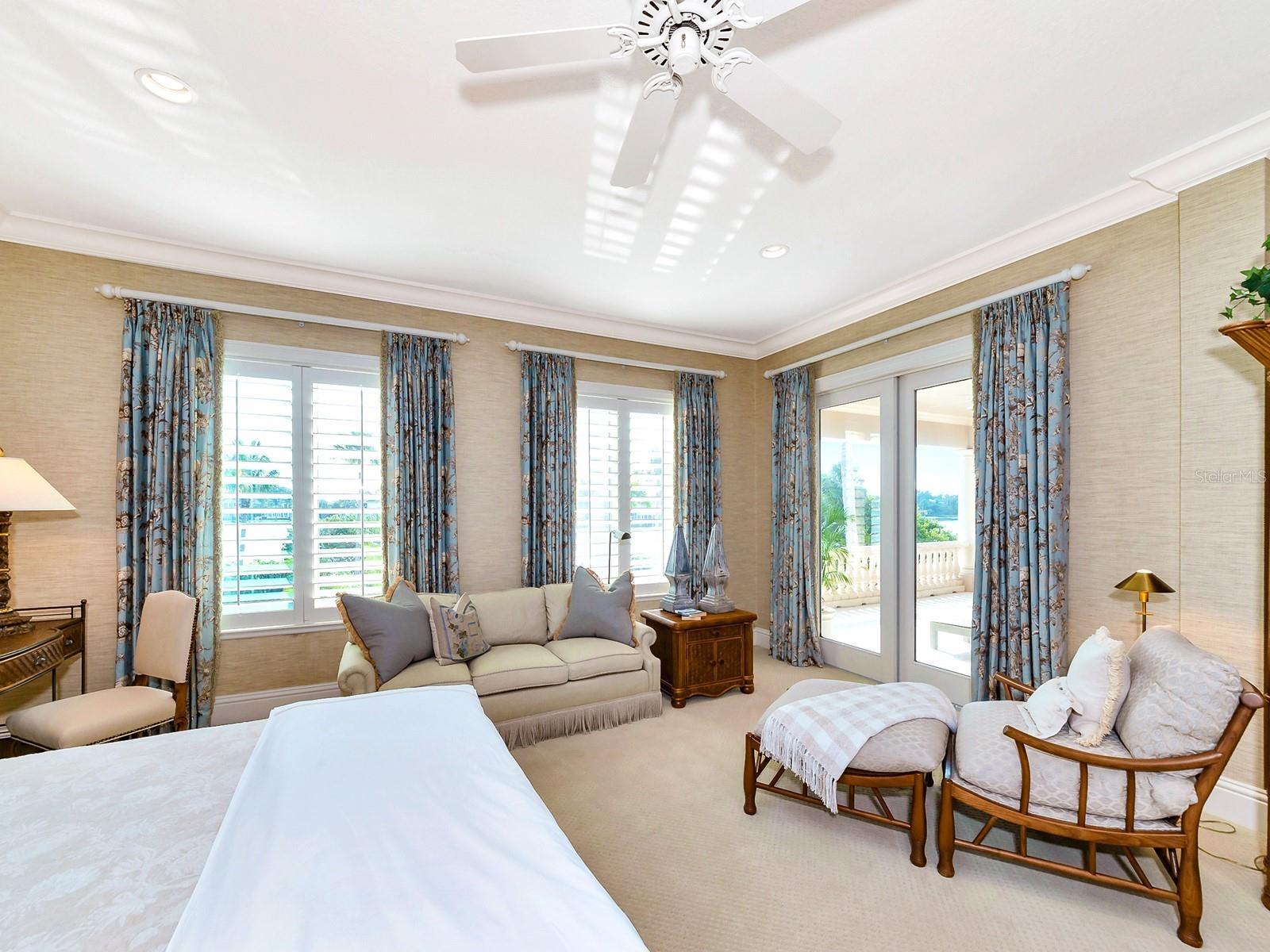 LIGHTHOUSE POINT - Residential