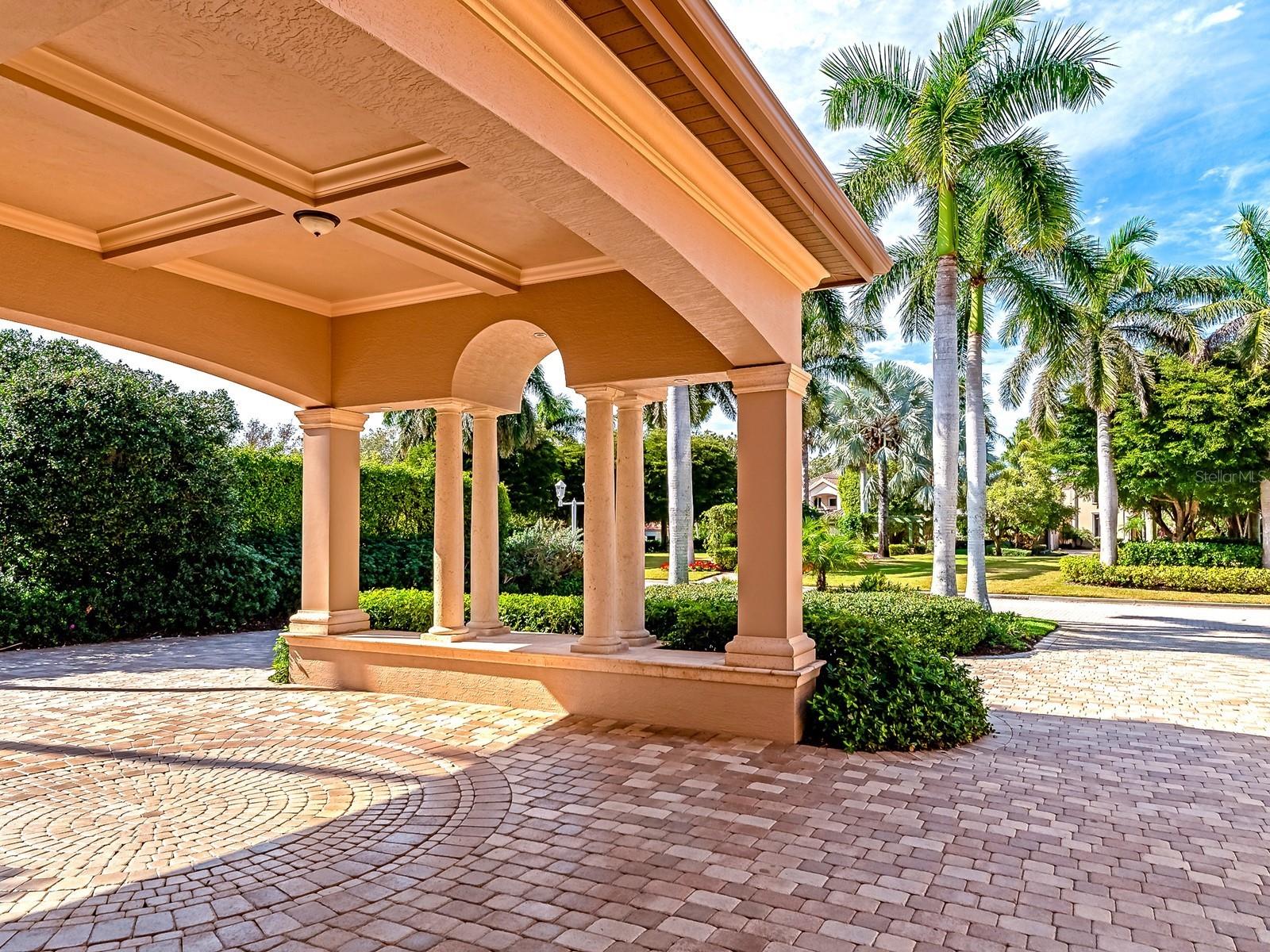 LIGHTHOUSE POINT - Residential