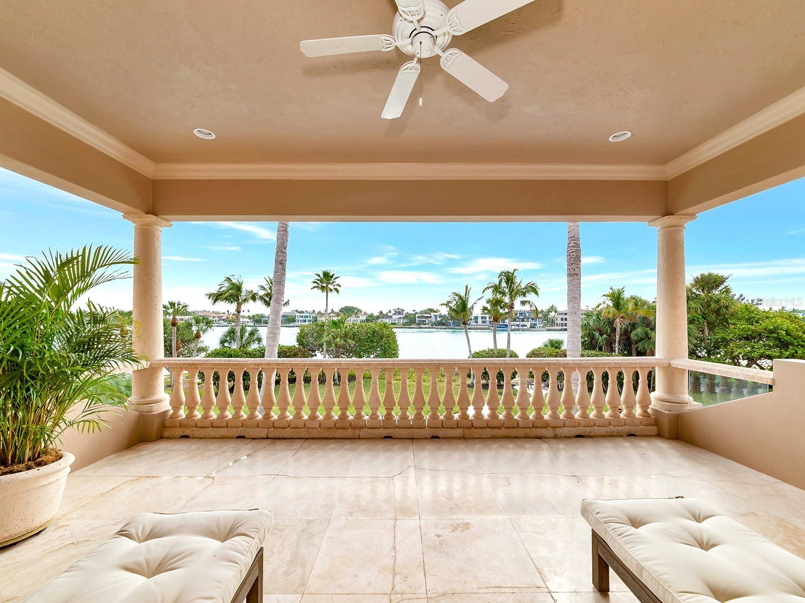 LIGHTHOUSE POINT - Residential
