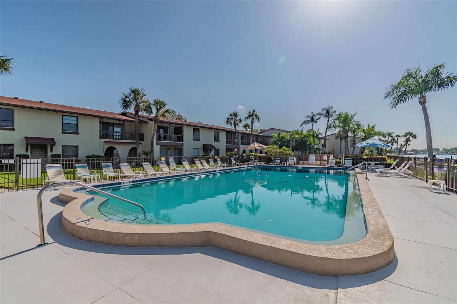 LA COSTA BRAVA CONDO 1 - Residential