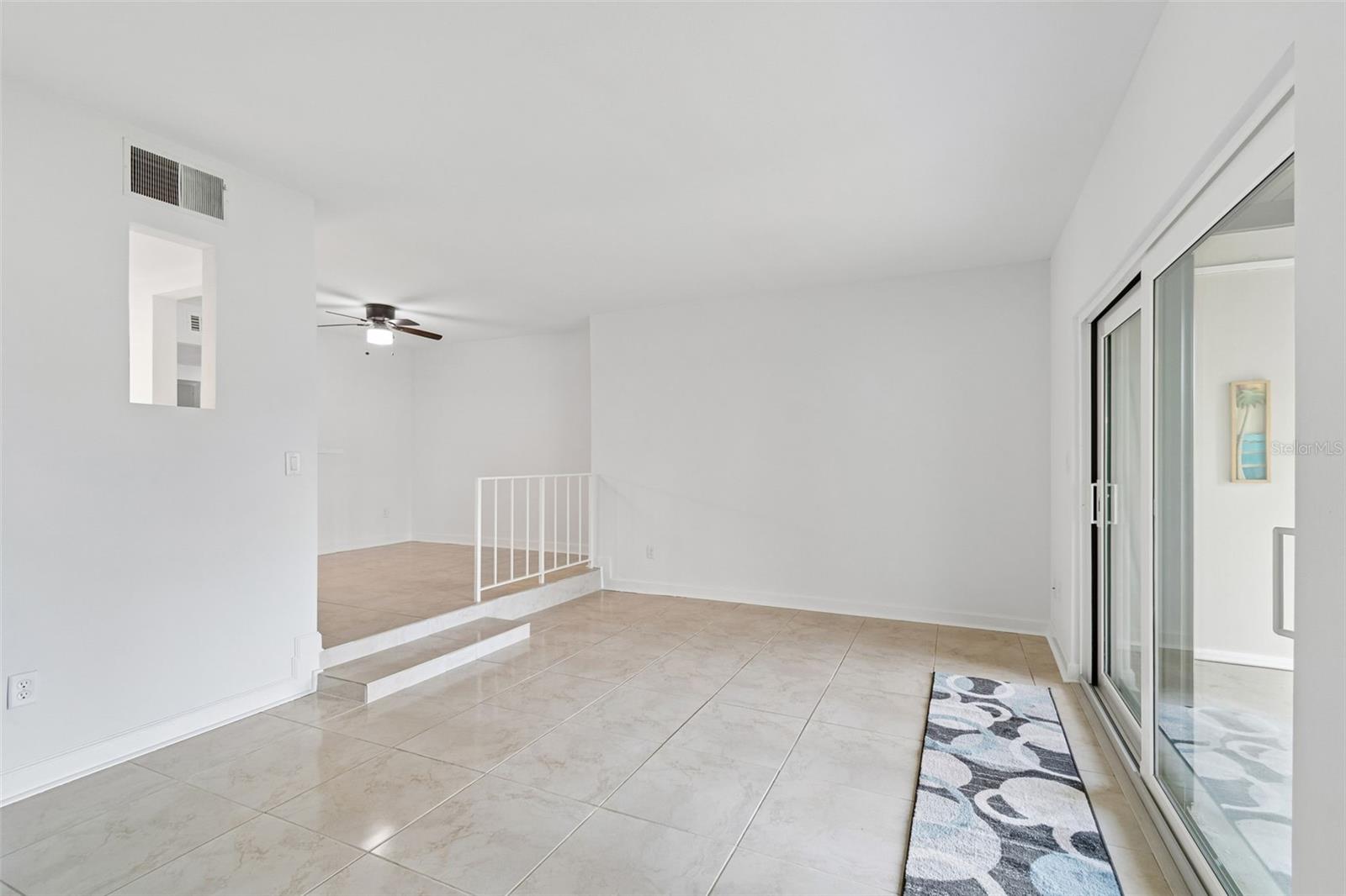 LA COSTA BRAVA CONDO 1 - Residential
