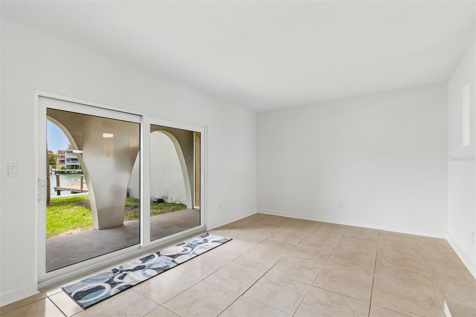 LA COSTA BRAVA CONDO 1 - Residential