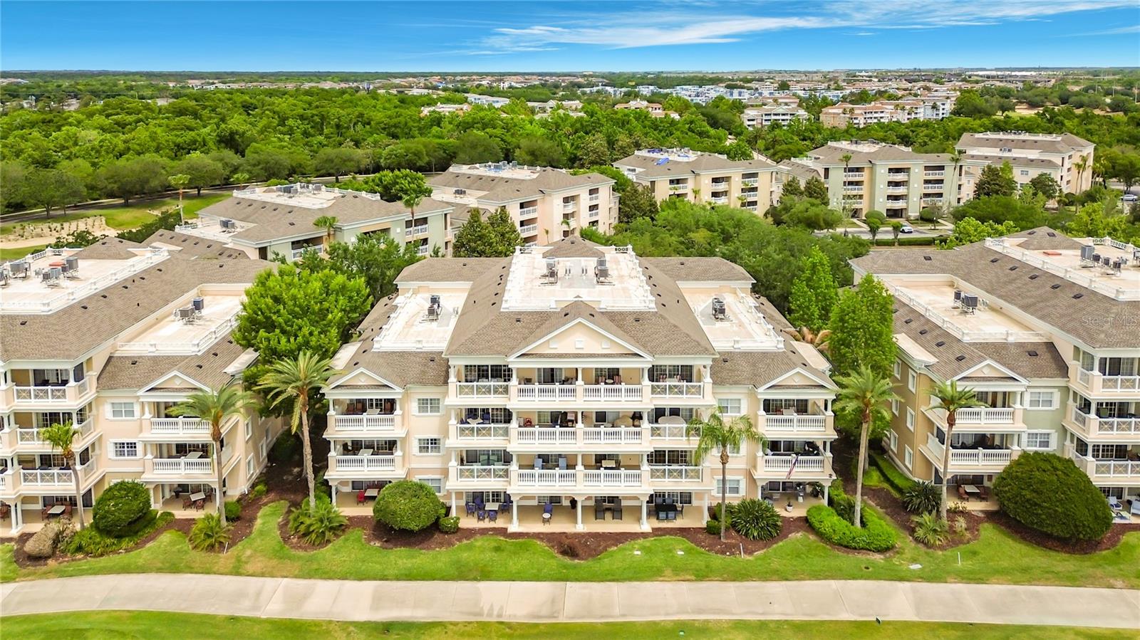 CENTRE COURT RIDGE CONDO PH 7 BLDG G - Residential